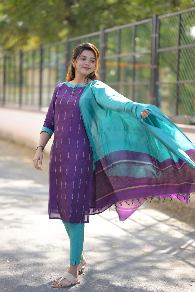 Akshita Violet - Image 4