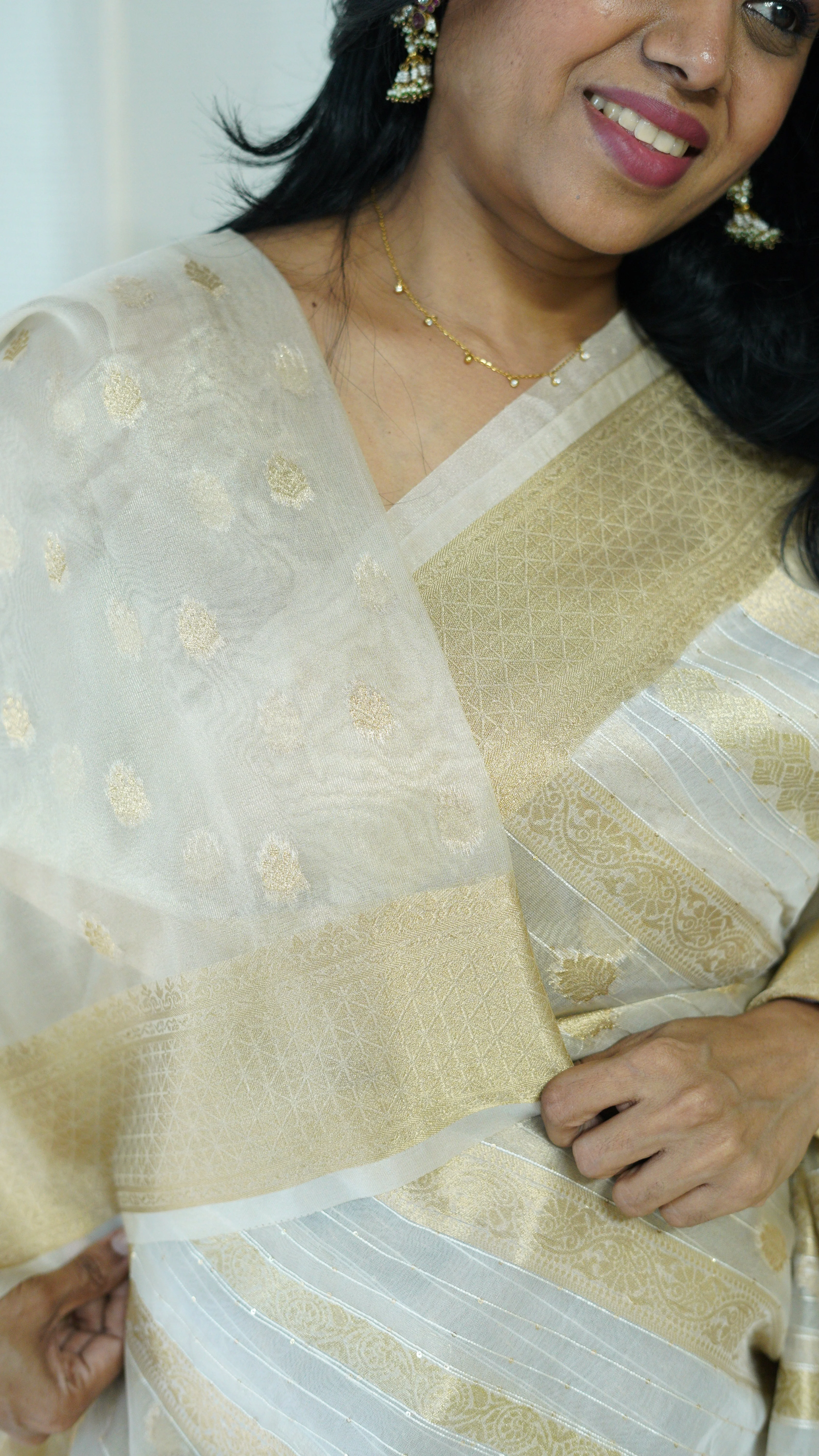 White and Gold Organza Tissue Saree with Blouse - Image 6