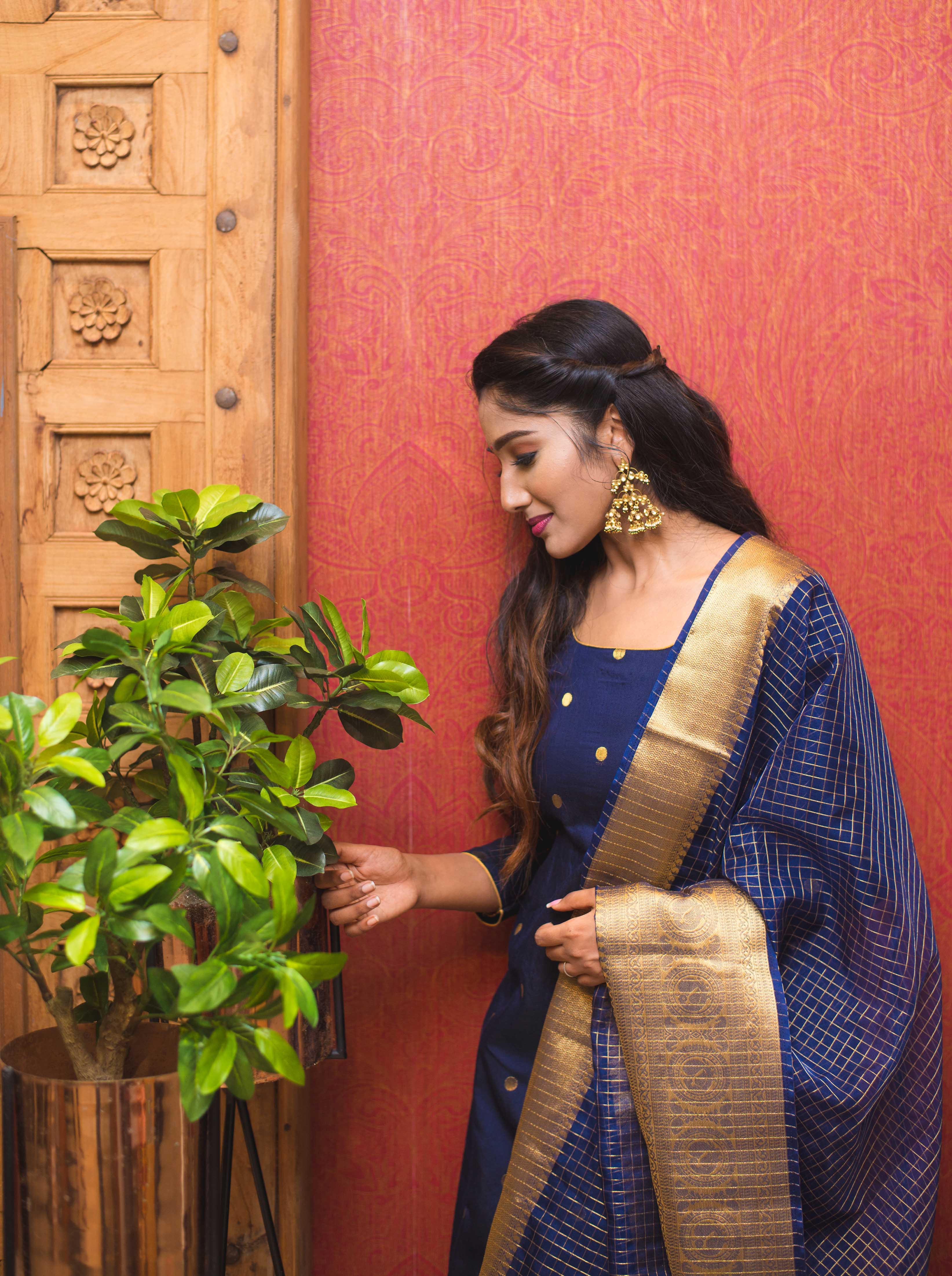 Saatvika Navy Blue - Image 5