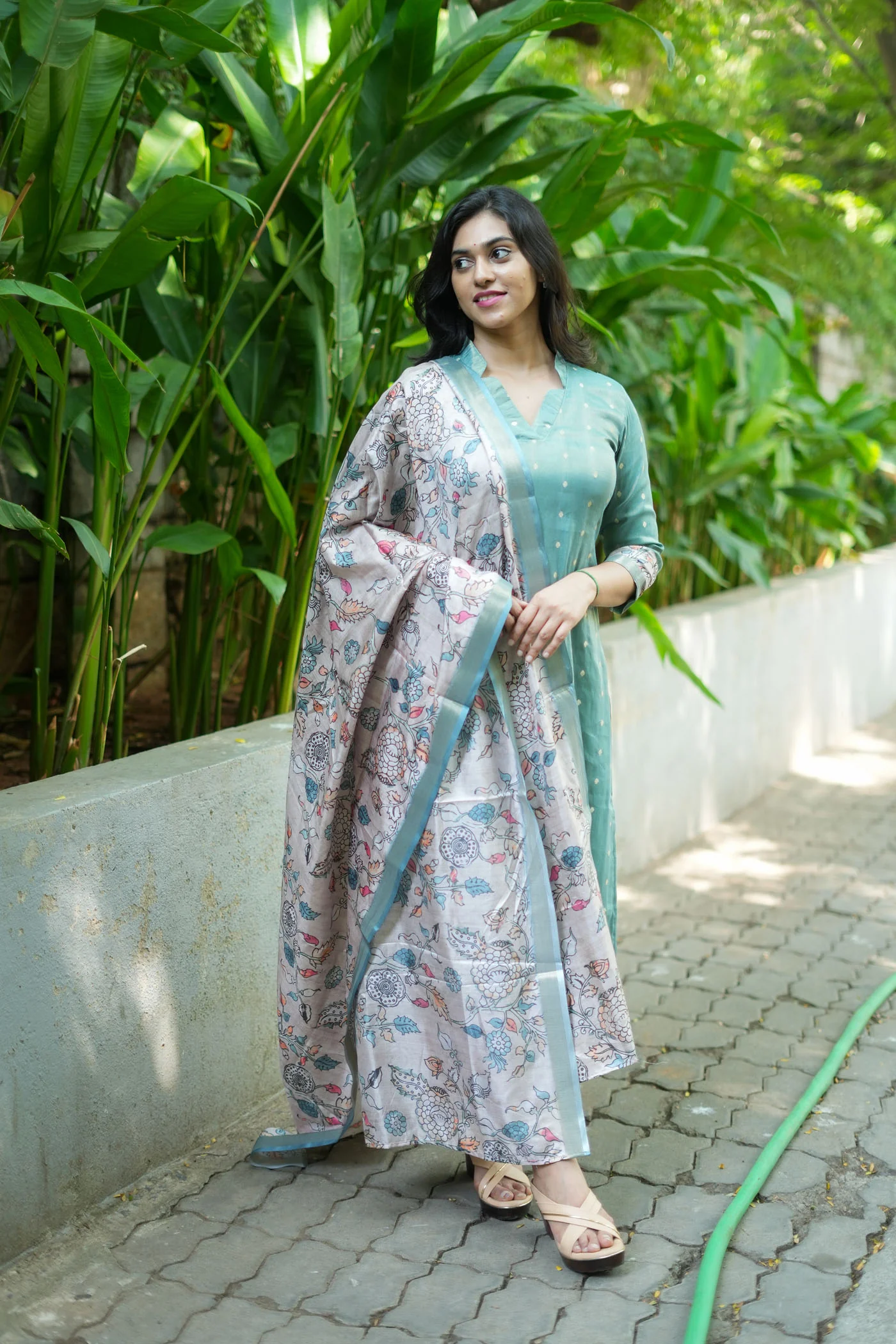 Charita Pastel Green Chanderi Kurta Set with Kalamkari Dupatta (set of 2) - Image 10