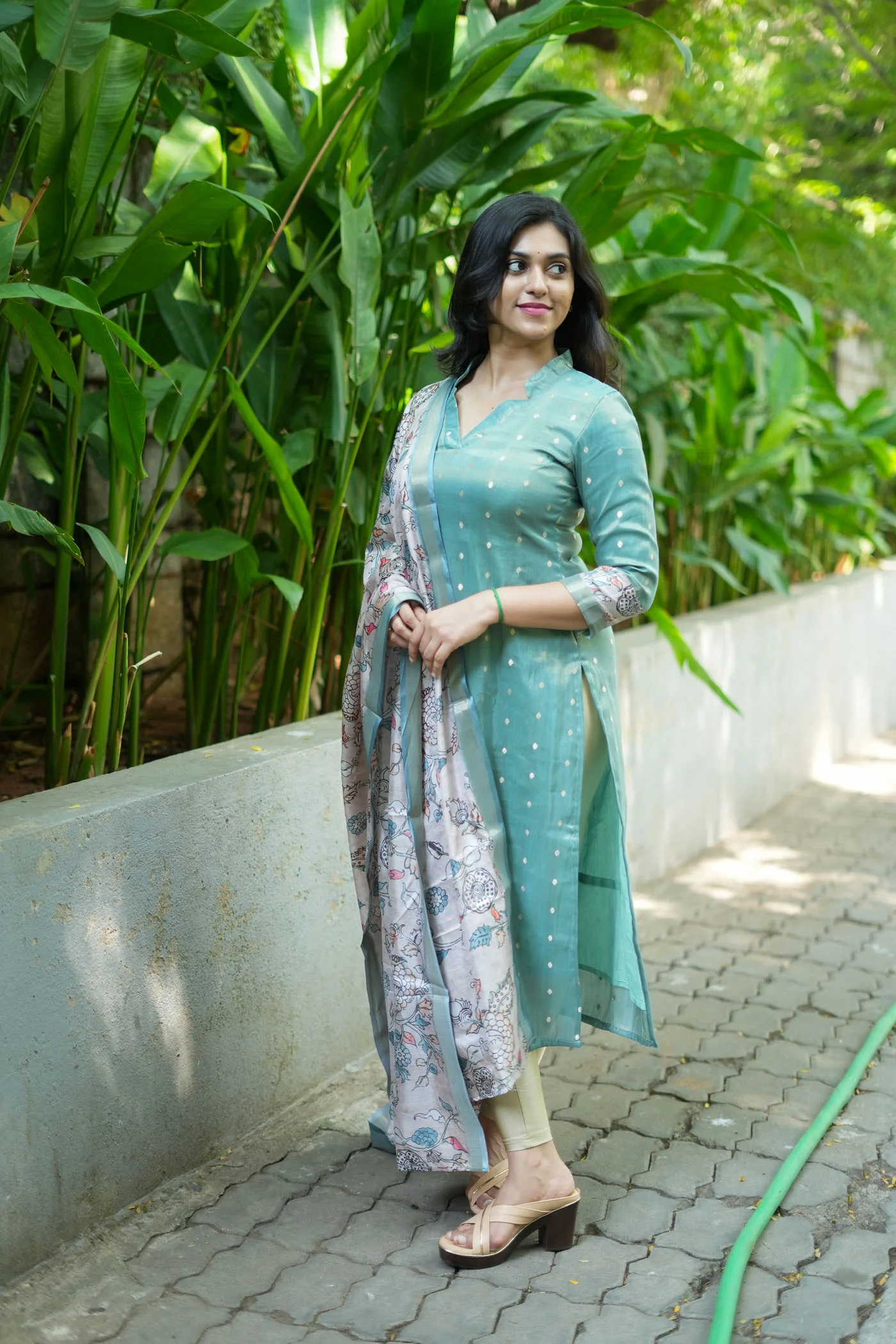 Charita Pastel Green Chanderi Kurta Set with Kalamkari Dupatta (set of 2) - Image 11