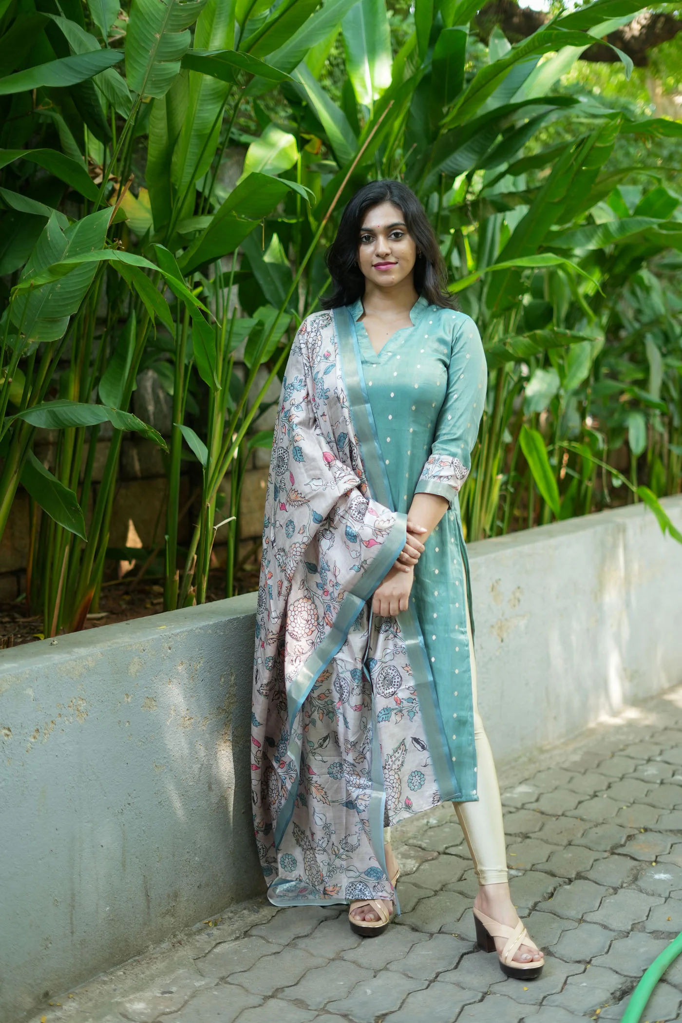 Charita Pastel Green Chanderi Kurta Set with Kalamkari Dupatta (set of 2) - Image 9