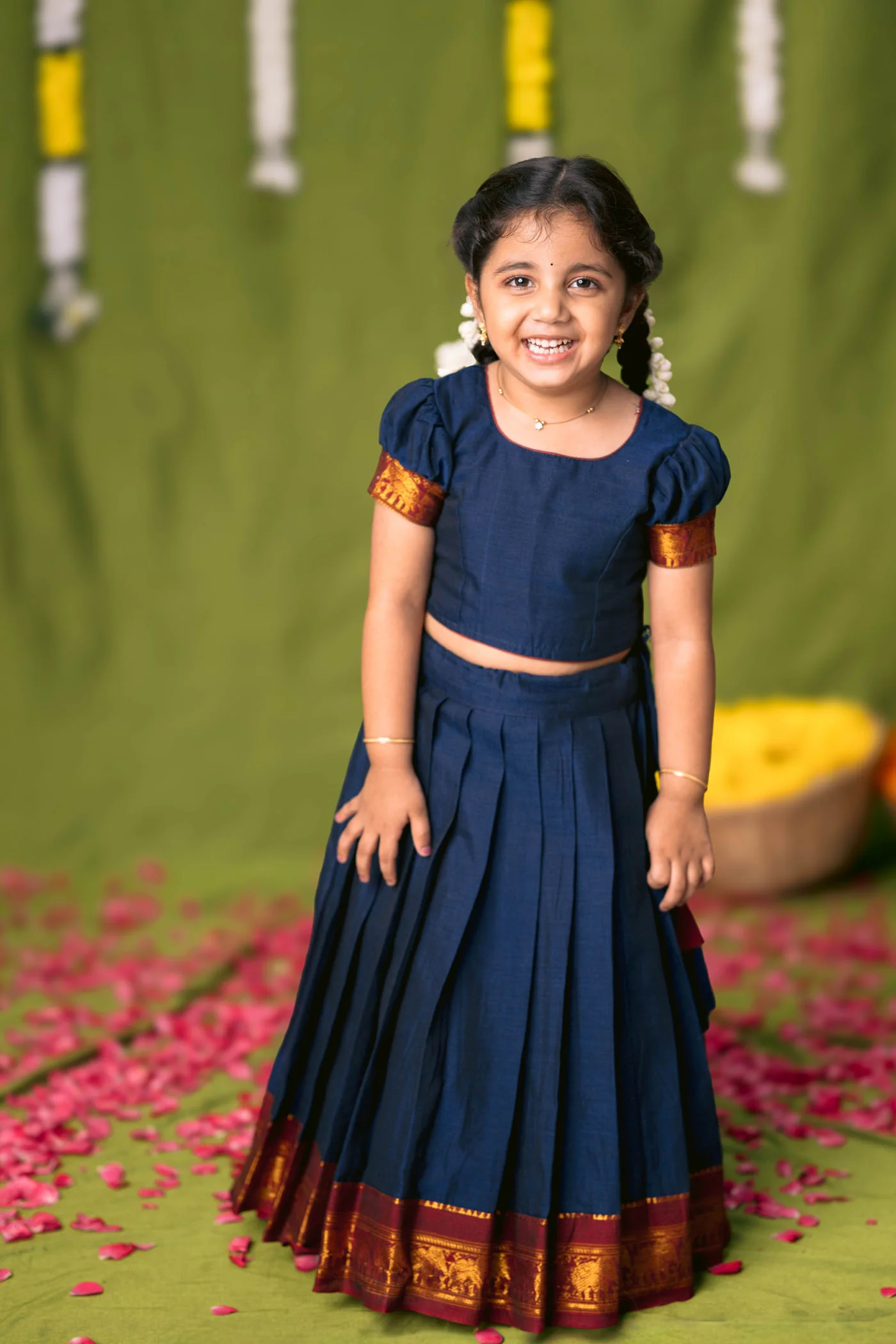 Ezhili Navy Croptop & Skirt mini (Set of 2) - Image 2