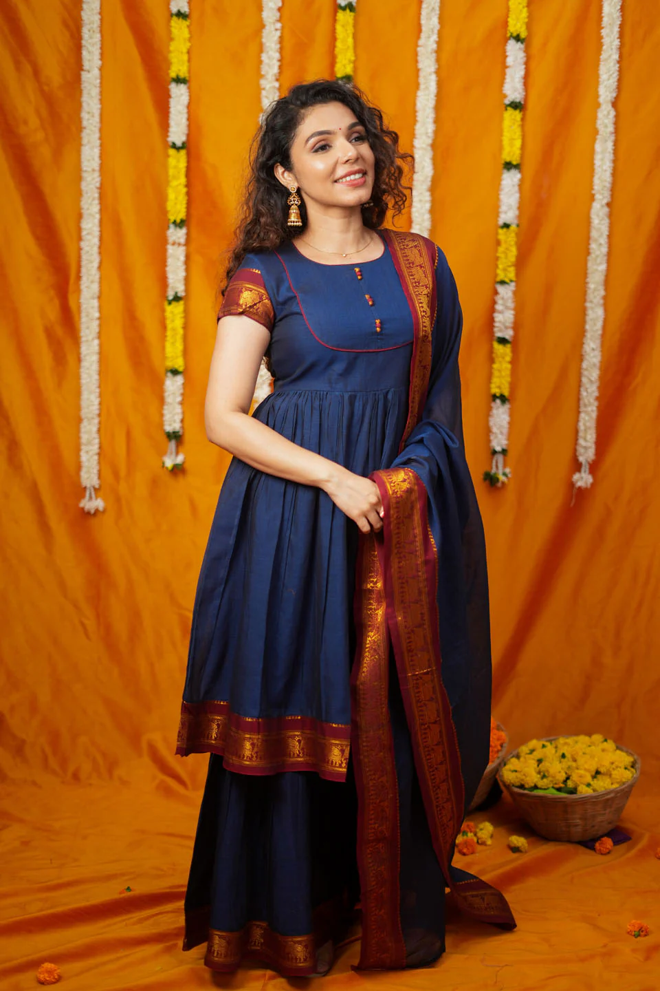 Ezhili Navy Handloom Co-ord Set - Image 12