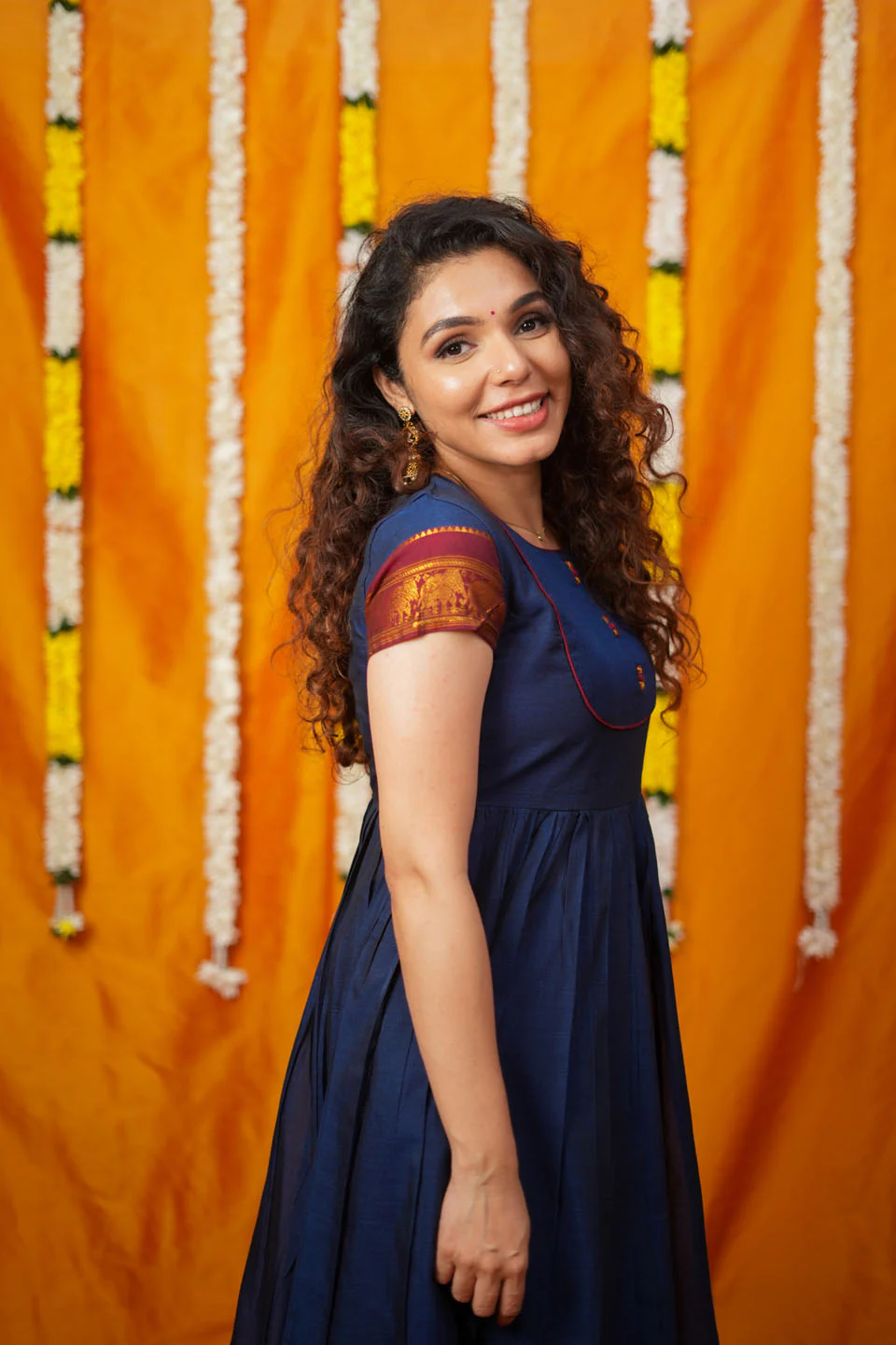 Ezhili Navy Handloom Co-ord Set - Image 7