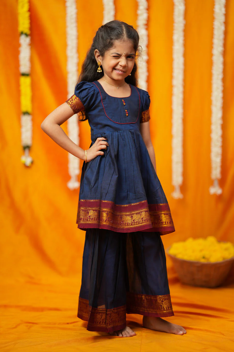 Ezhili Navy Handloom Kids mini - Image 3