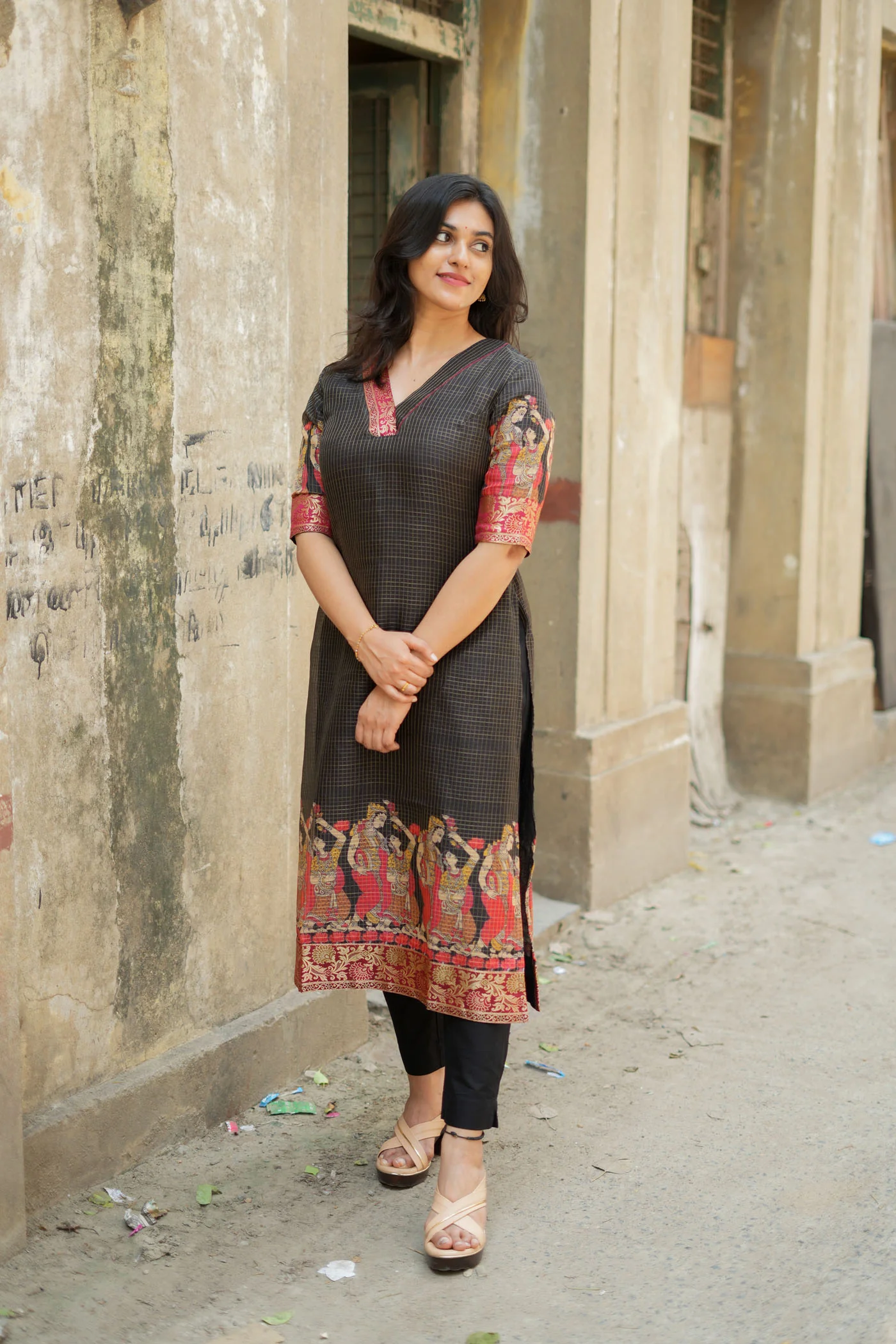 Ganga Black Kurta Set (Set of 2) - Image 15