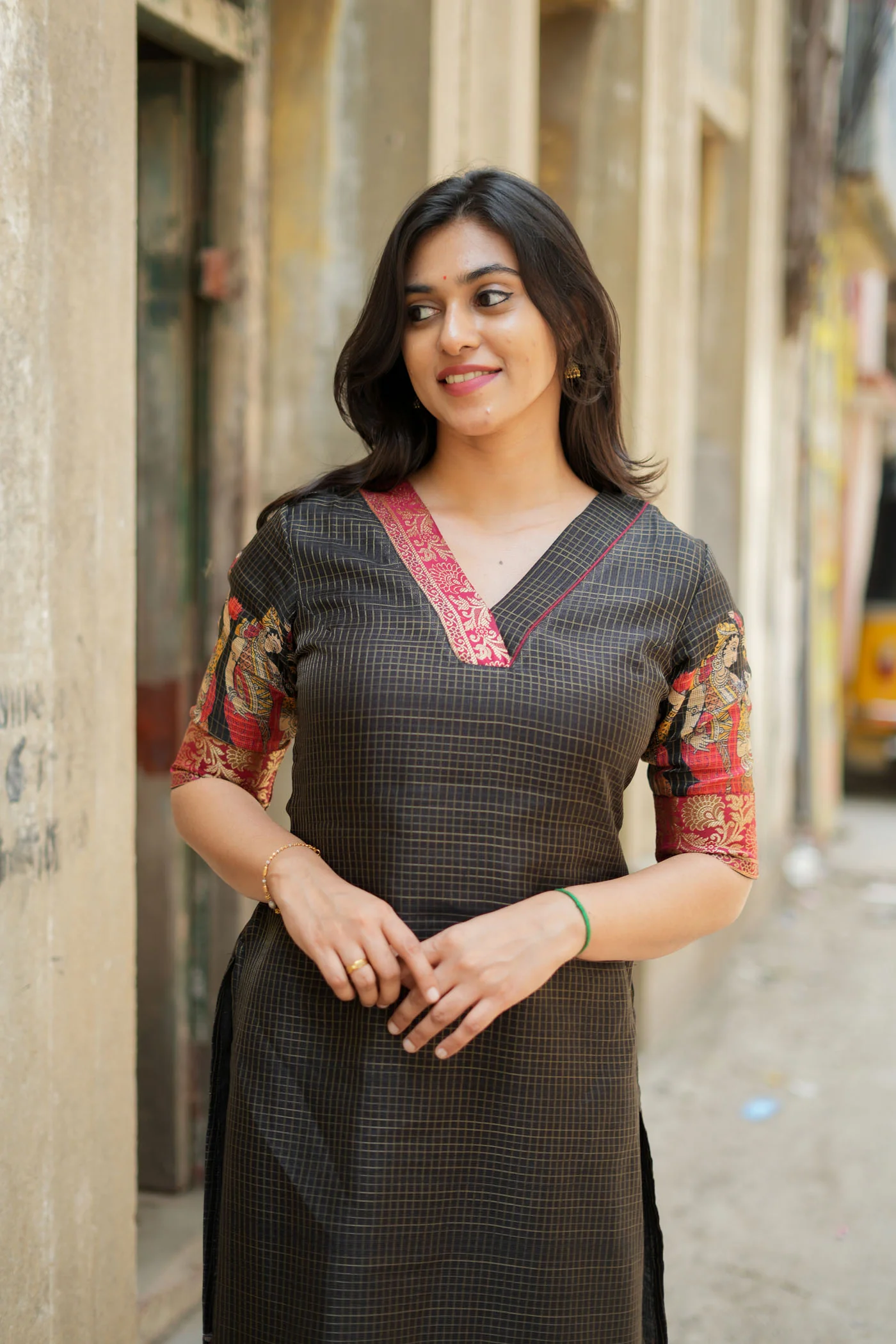 Ganga Black Kurta Set (Set of 2) - Image 6