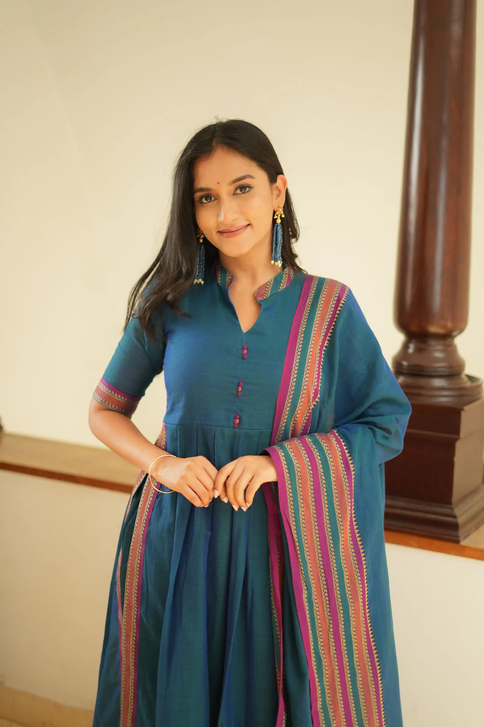 Yashika Teal Handloom Cotton Kurta Set - Image 4