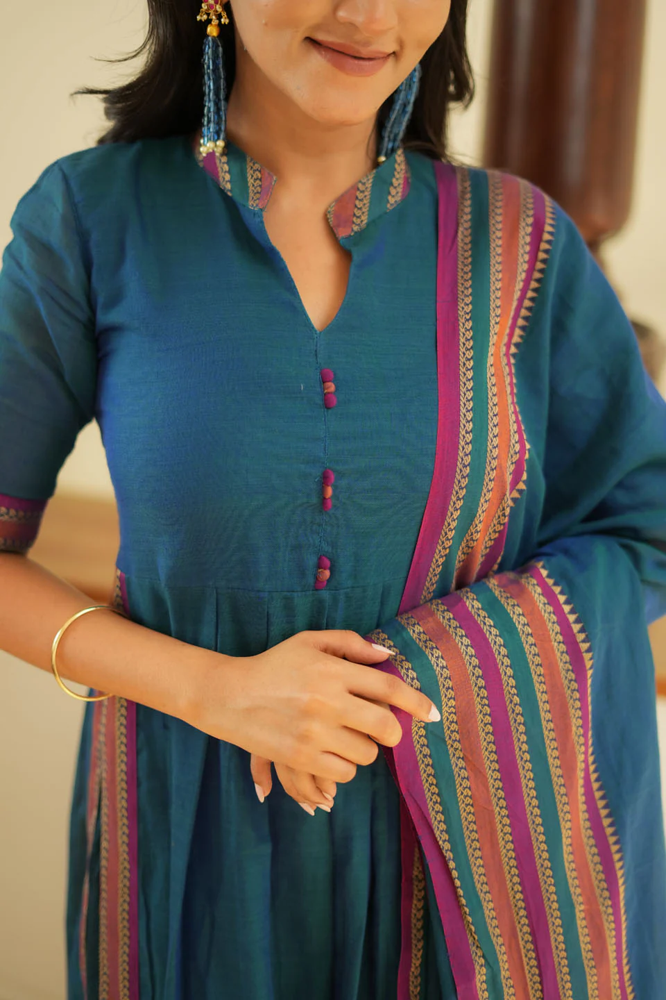 Yashika Teal Handloom Cotton Kurta Set - Image 6