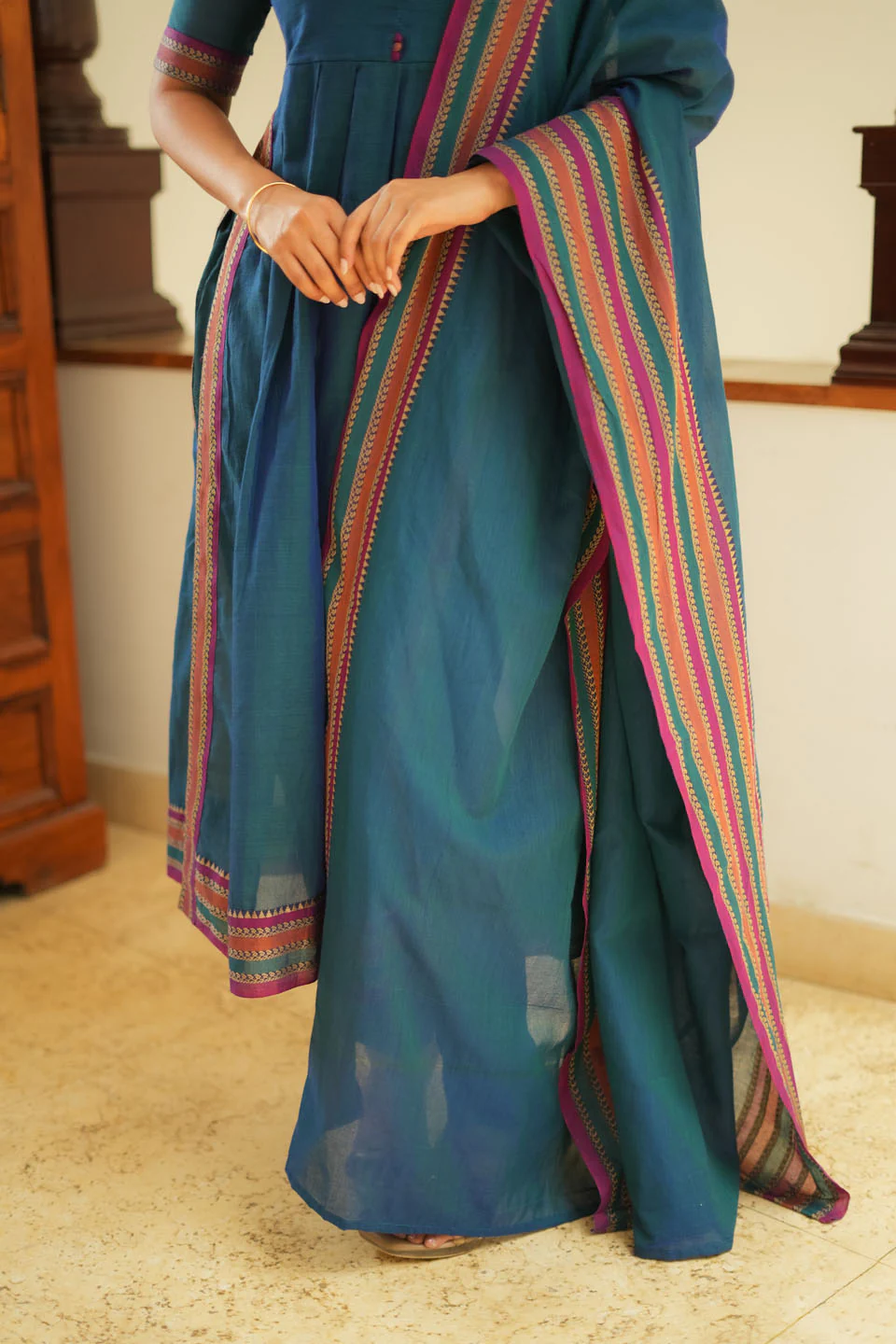 Yashika Teal Handloom Cotton Kurta Set - Image 3