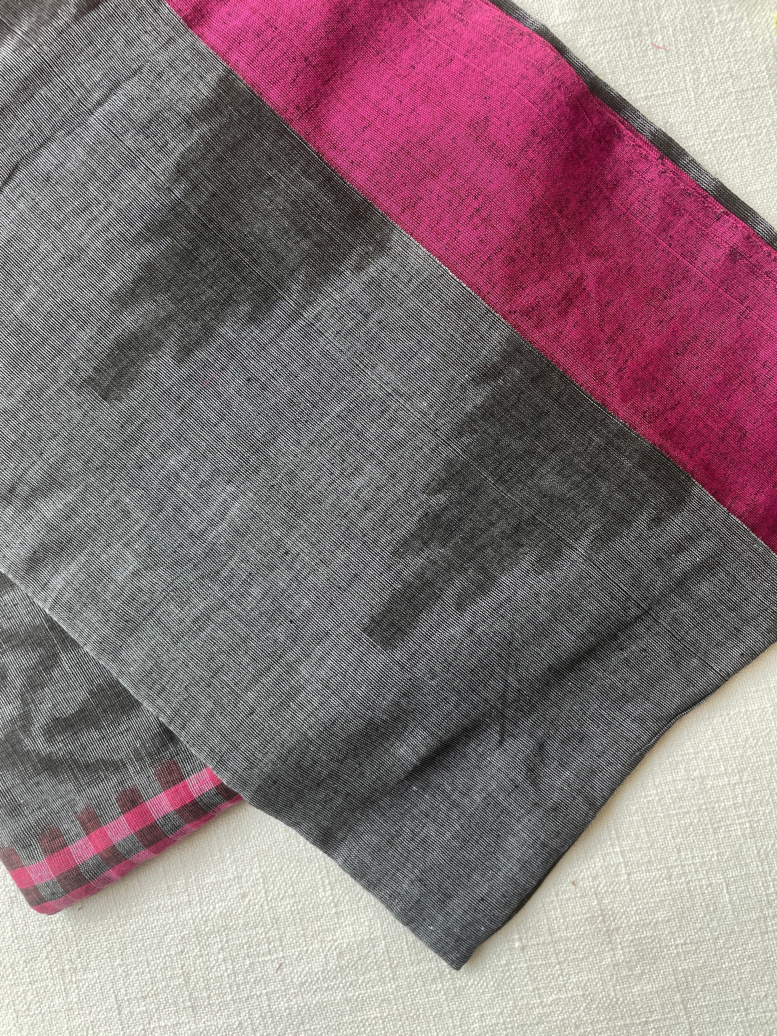 Grey Mul Mul Cotton Saree - Image 4