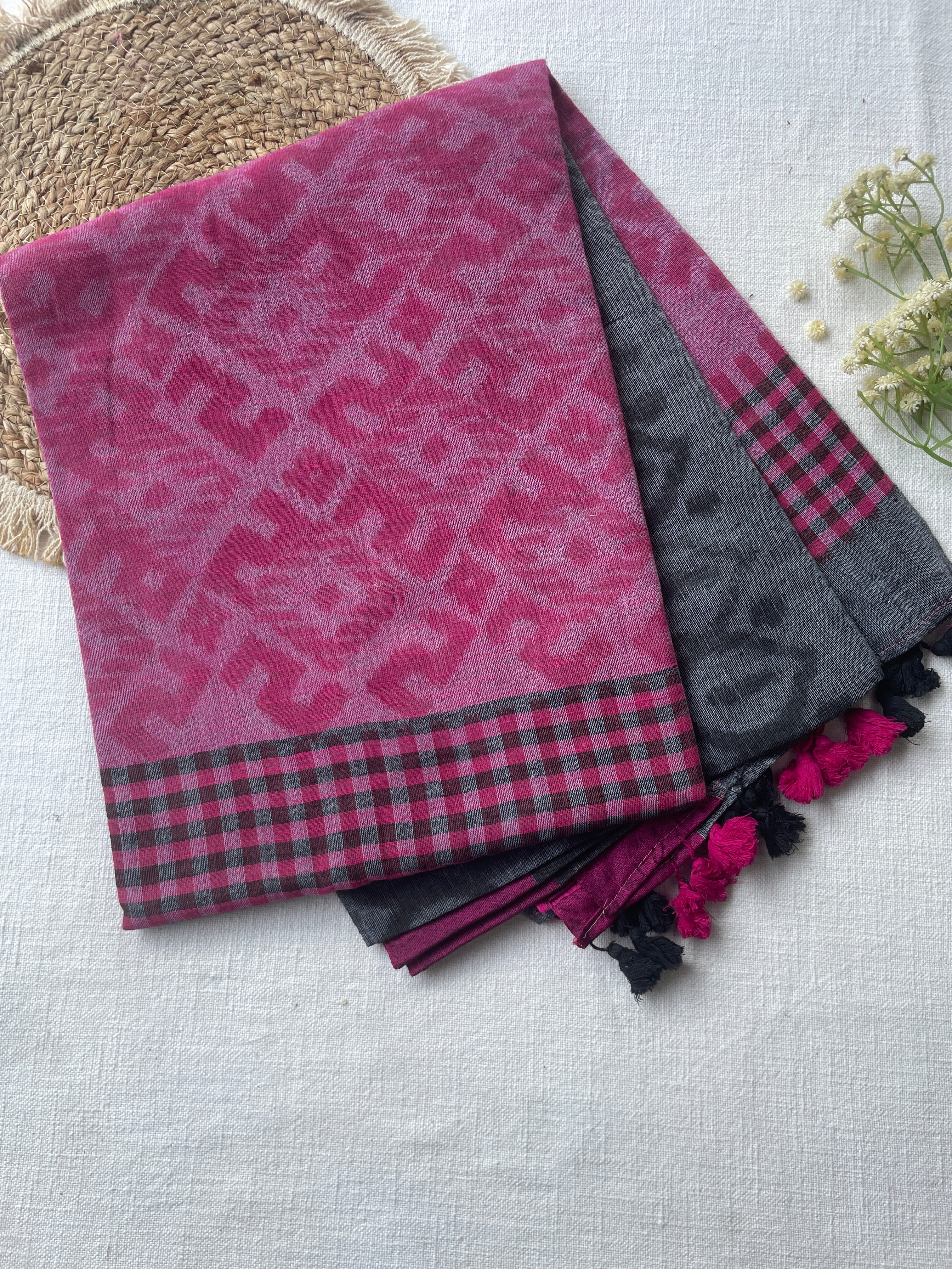 Grey Mul Mul Cotton Saree - Image 7