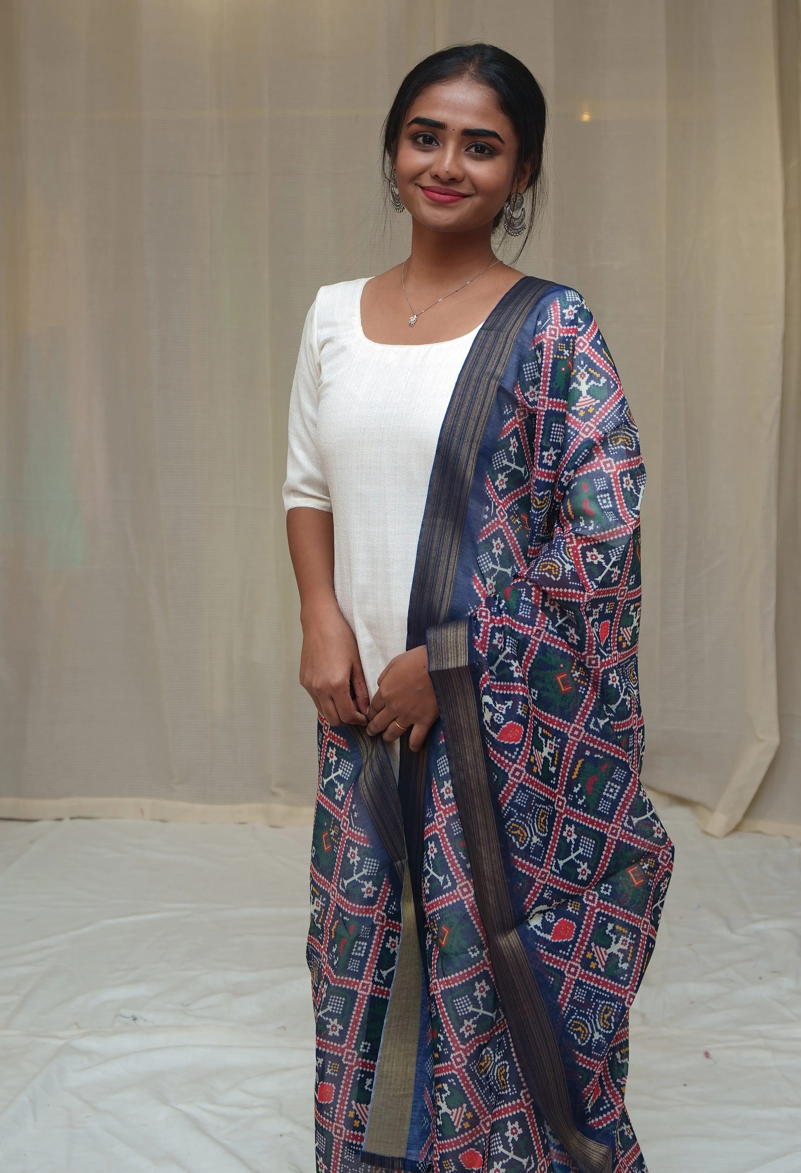 GRG - Kaavya White (Sleeveless Kurti only) - M only - Image 2
