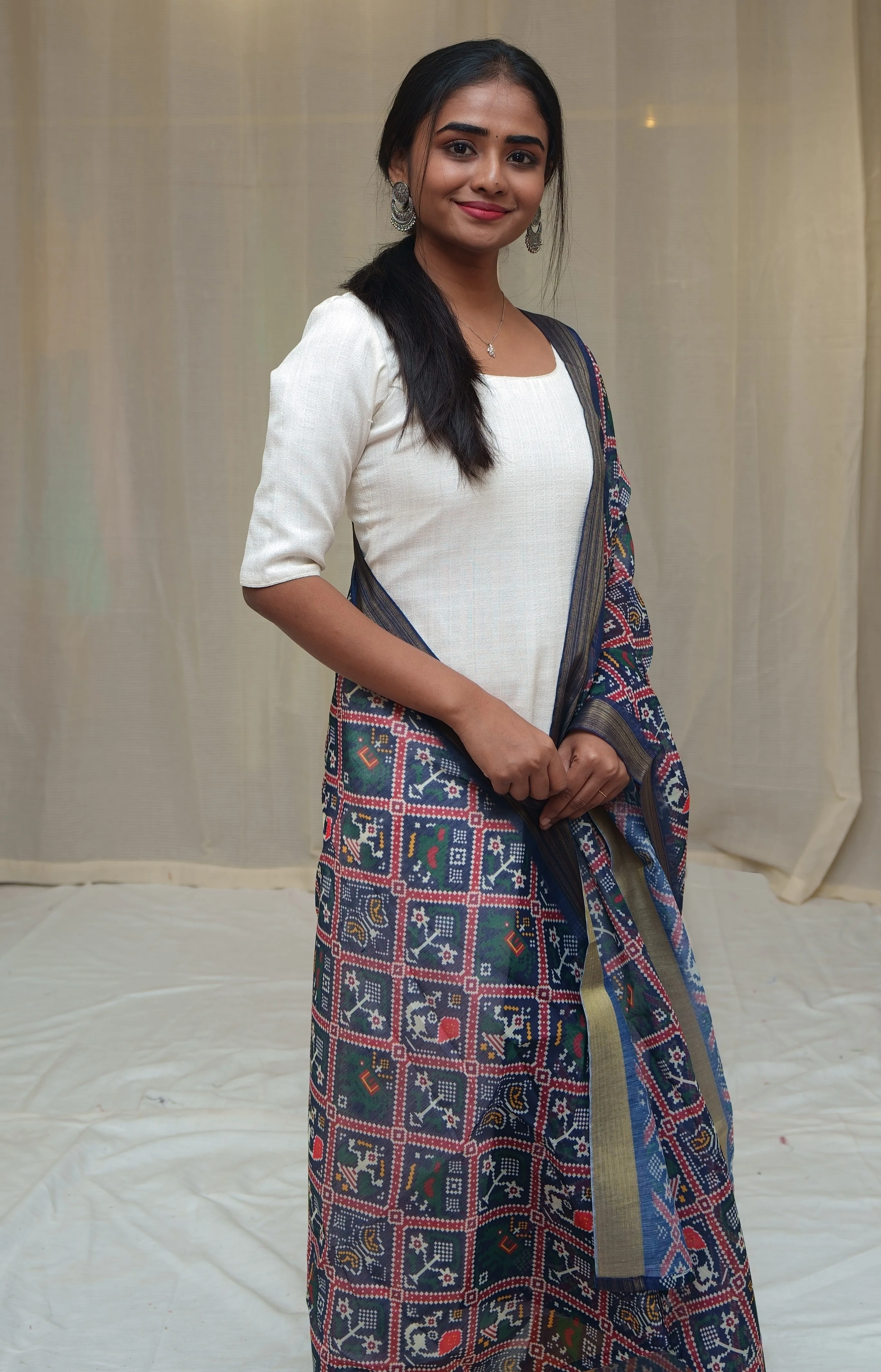 GRG - Kaavya White (Sleeveless Kurti only) - M only - Image 4