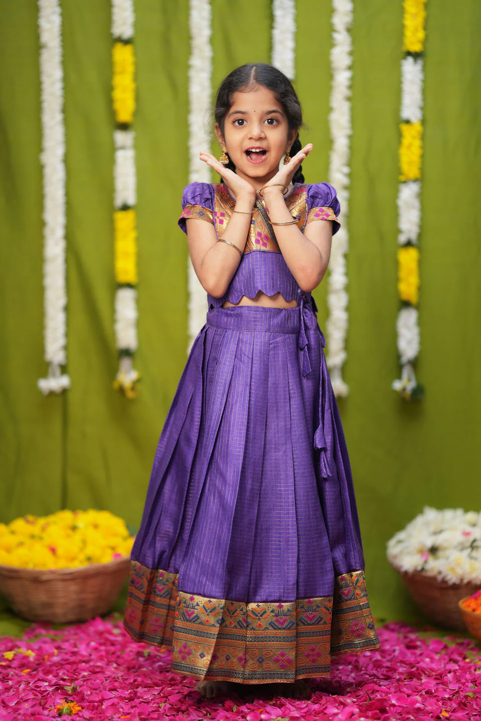 Hamsini Violet lehenga mini - Image 12