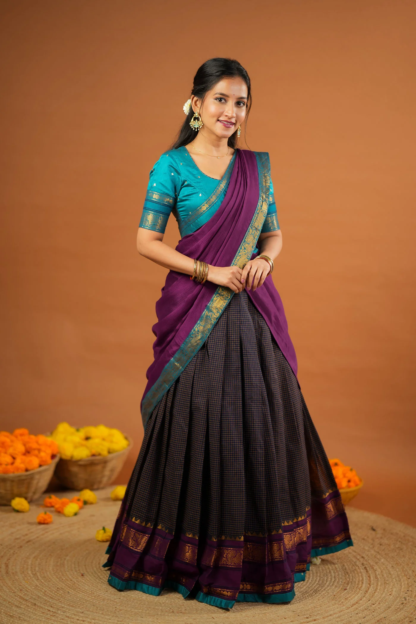 IMD - Ruhika Navy Handwoven Half Saree Set - Image 4