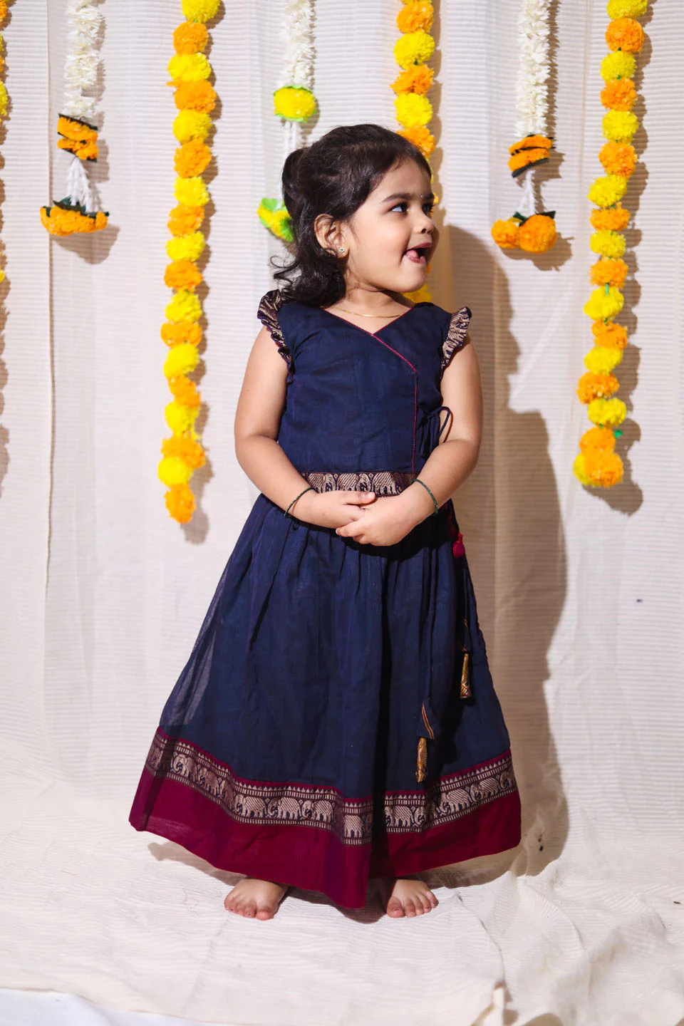 IMD - Swapna Navy Blue Mini - Image 5