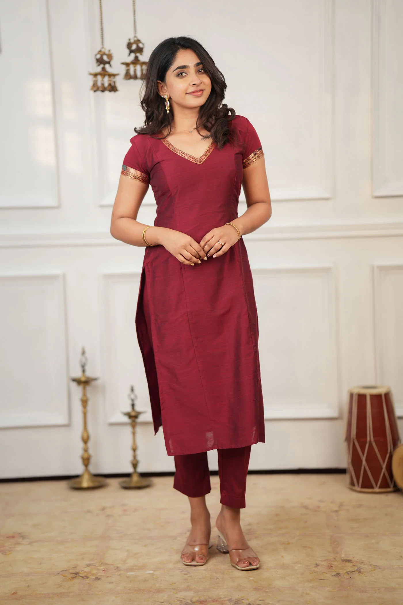 Indra Maroon Kurti Set (Set of 3) - Image 9