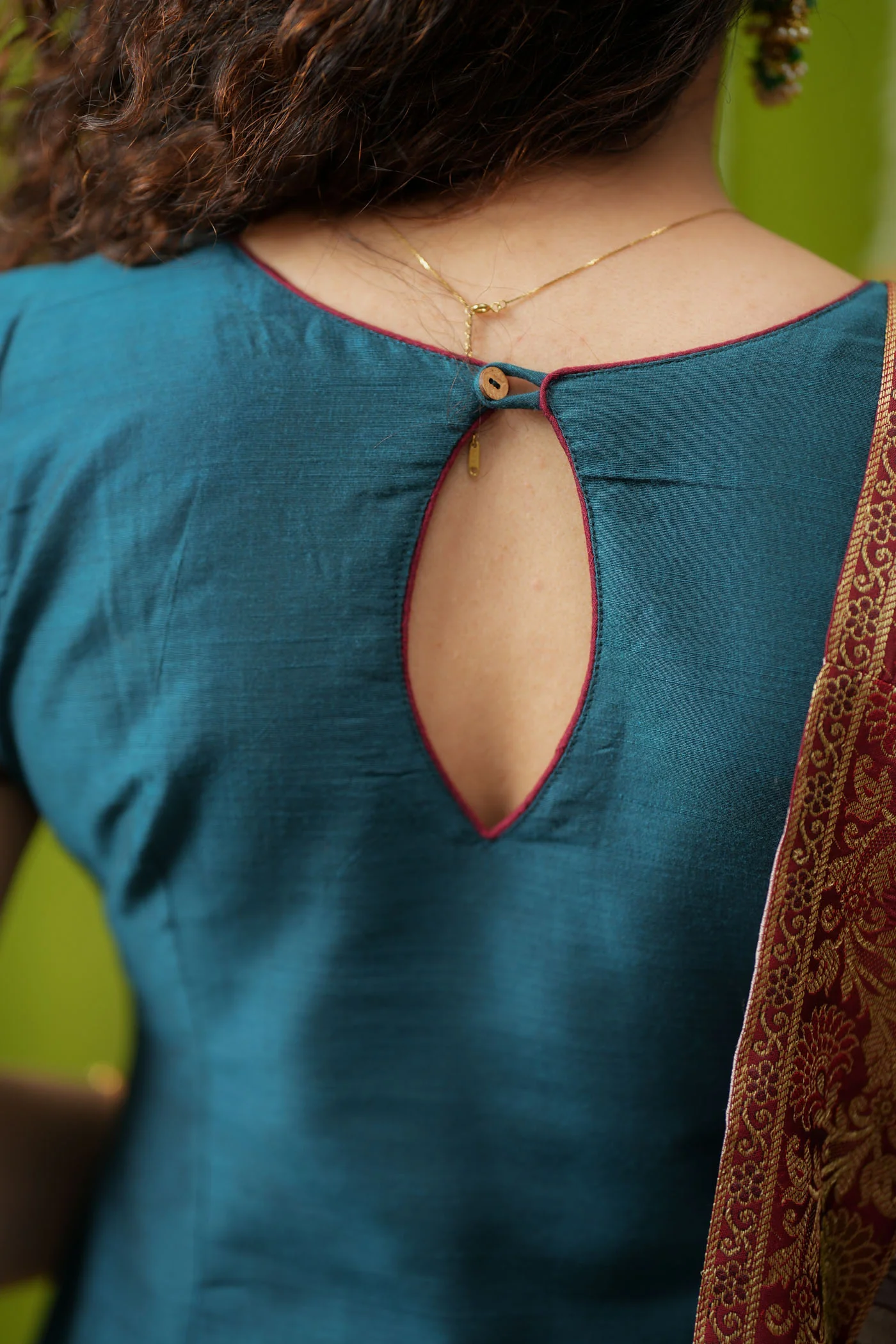 Indra Teal Kurti Set (Set of 3) - Image 11