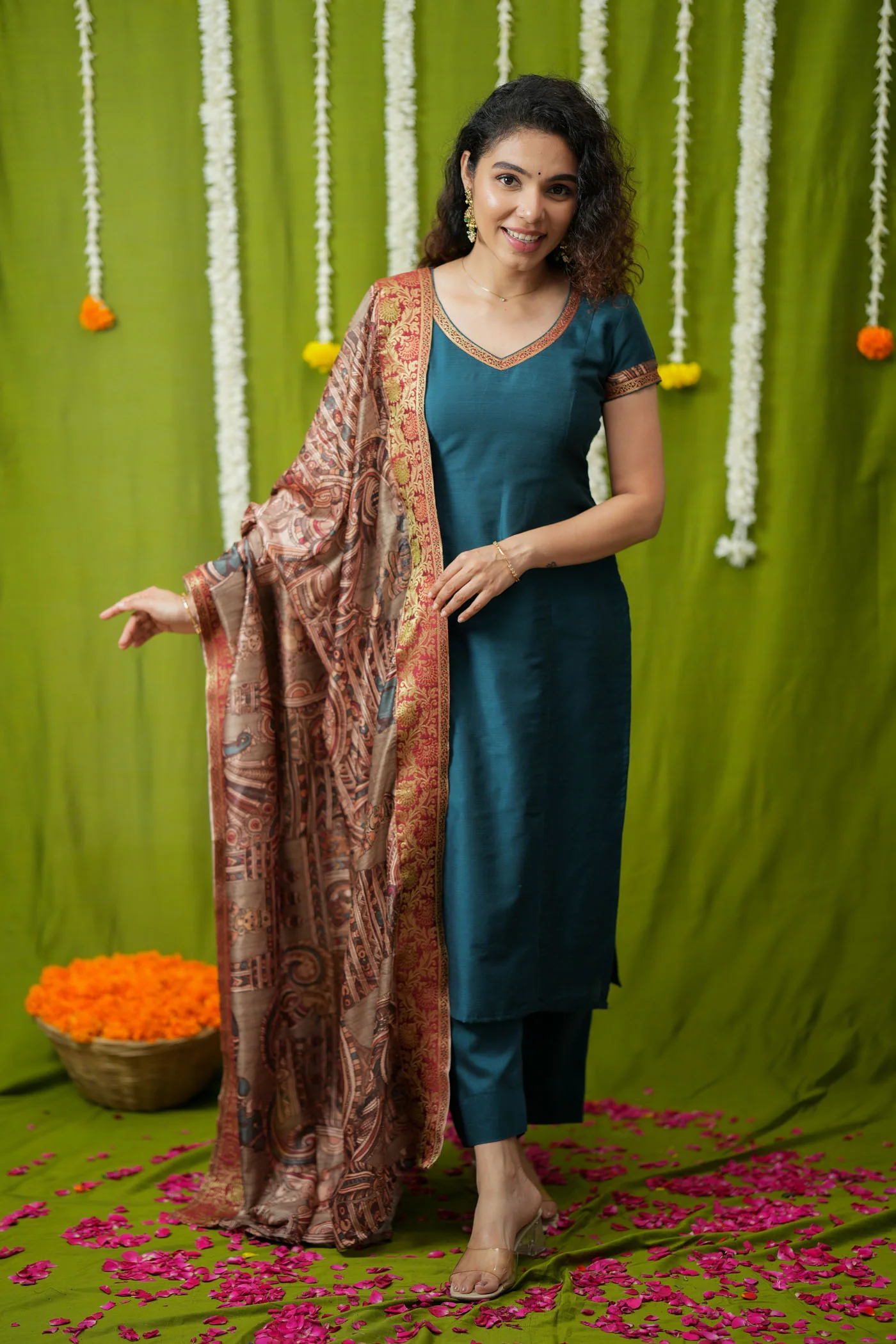 Indra Teal Kurti Set (Set of 3) - Image 12