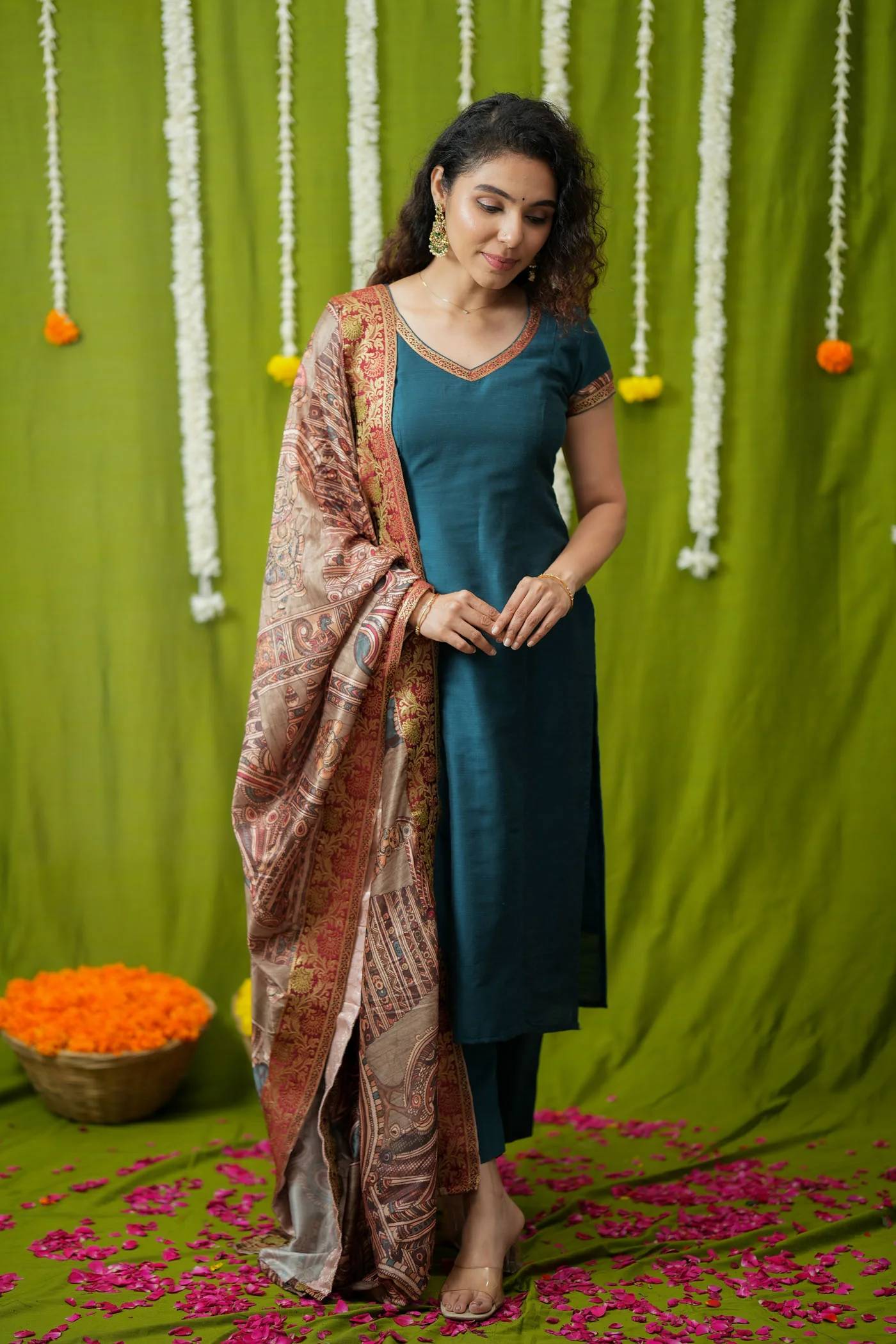 Indra Teal Kurti Set (Set of 3) - Image 13