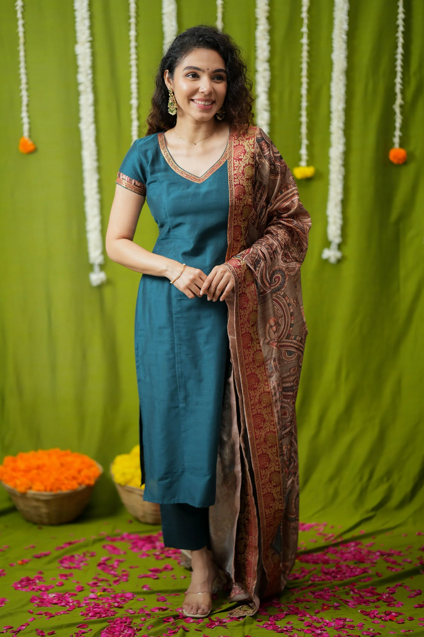 Indra Teal Kurti Set (Set of 3) - Image 14