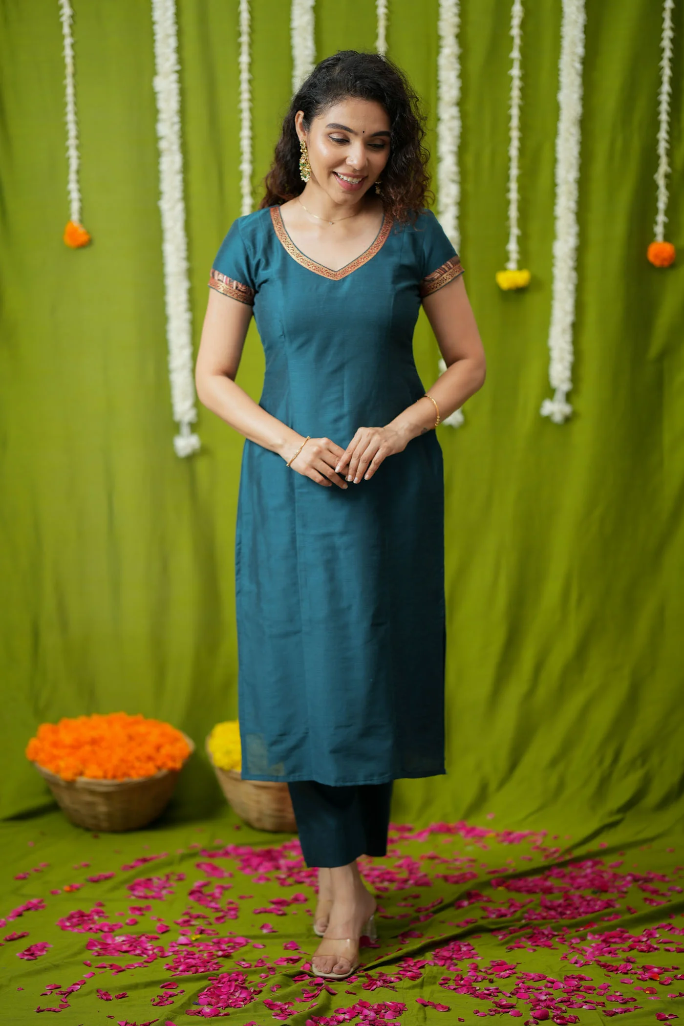 Indra Teal Kurti Set (Set of 3) - Image 16