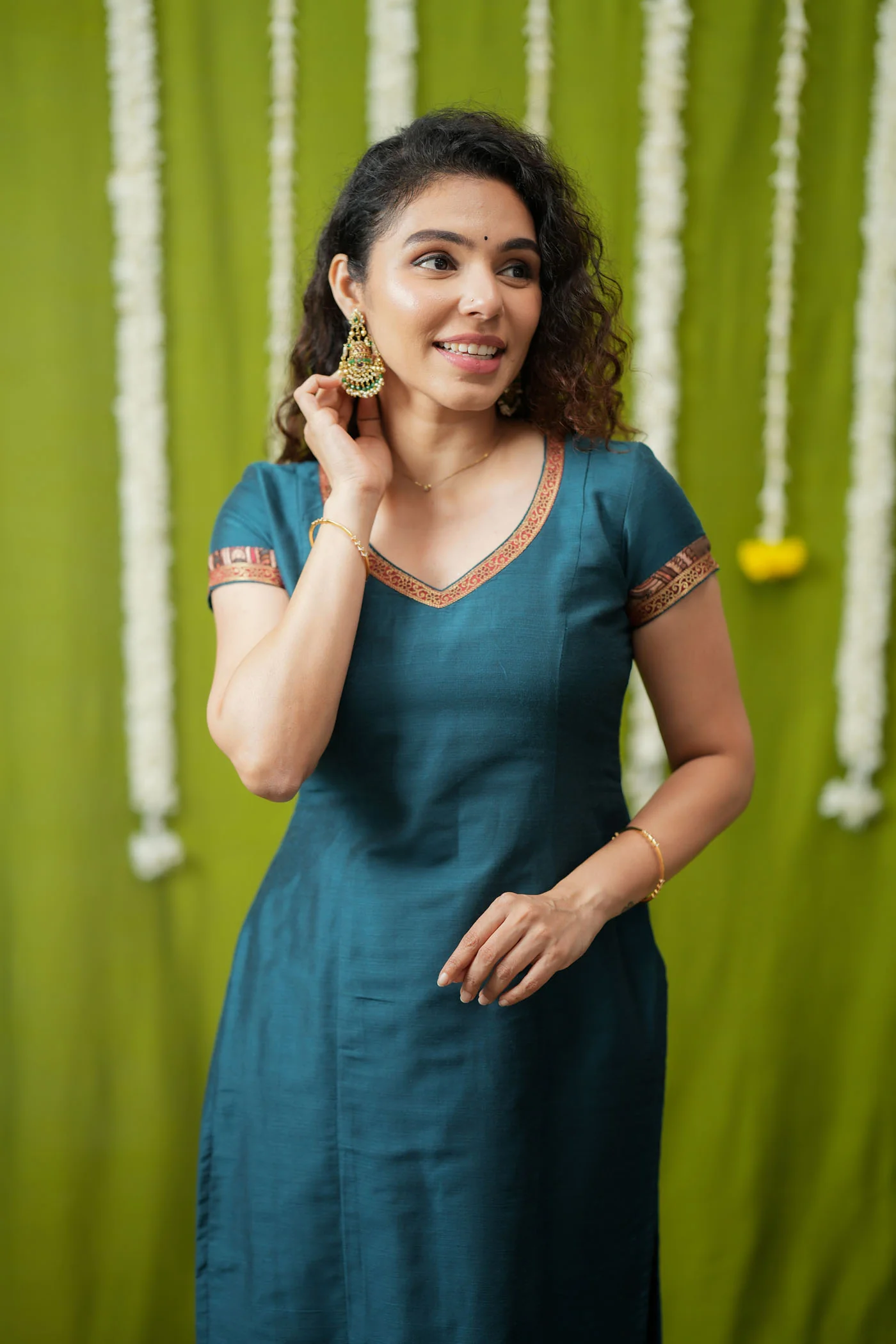 Indra Teal Kurti Set (Set of 3) - Image 3