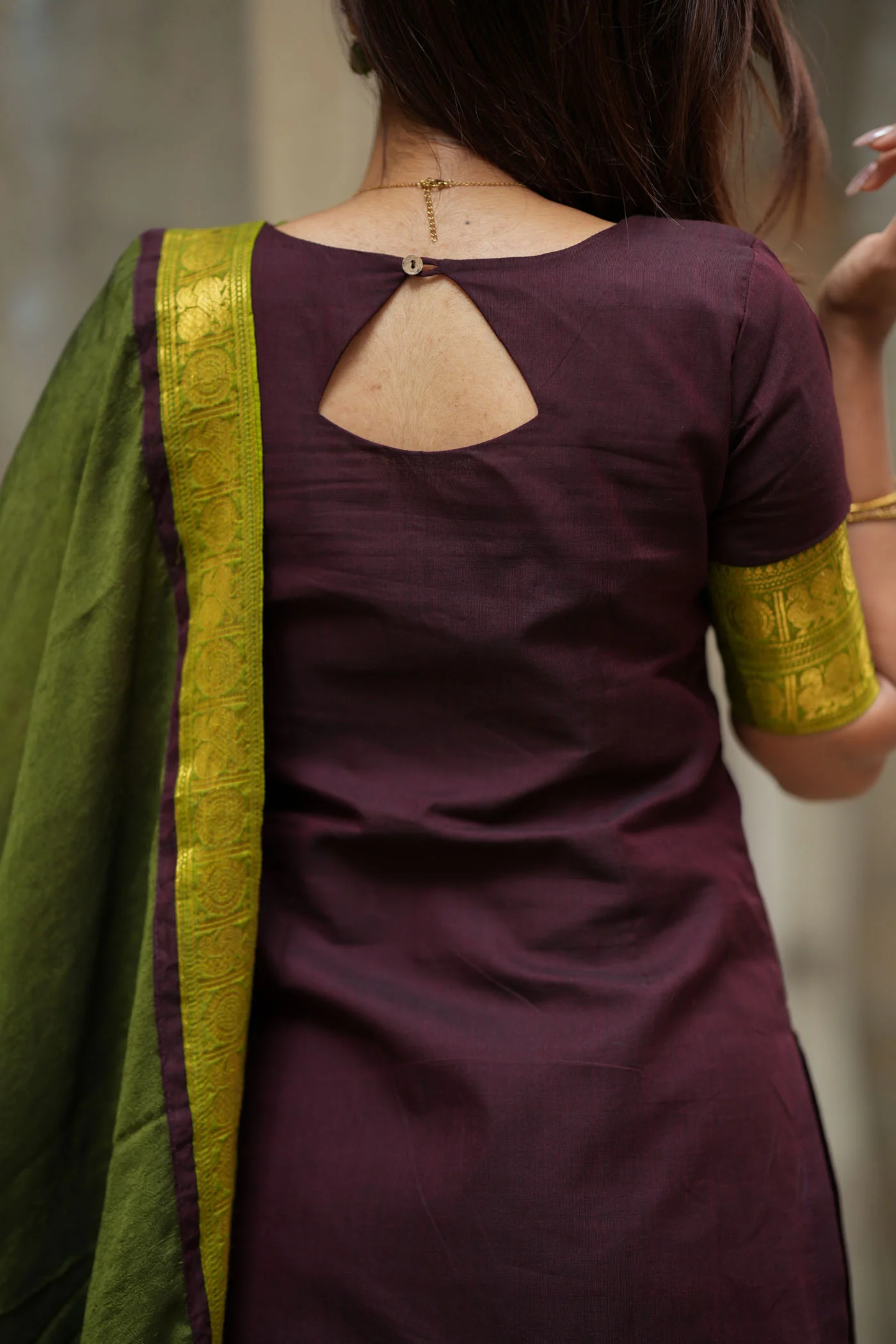 Ira Brown Kurti Set (Set of 2 ) - Image 7