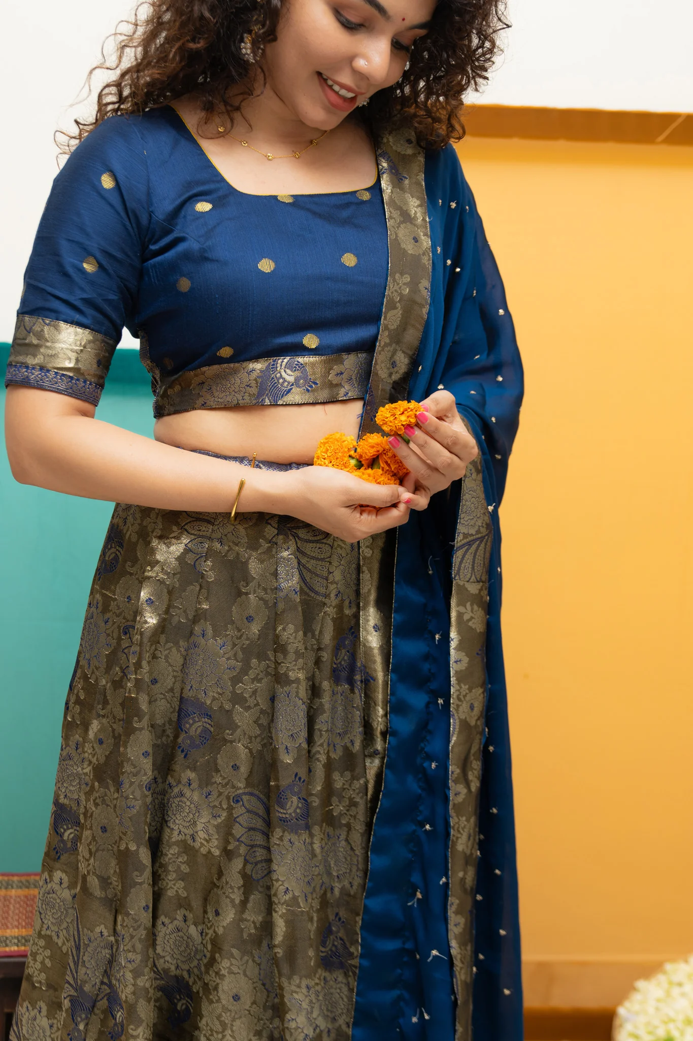 Ishwarya Navy Crop top & Skirt - Image 10