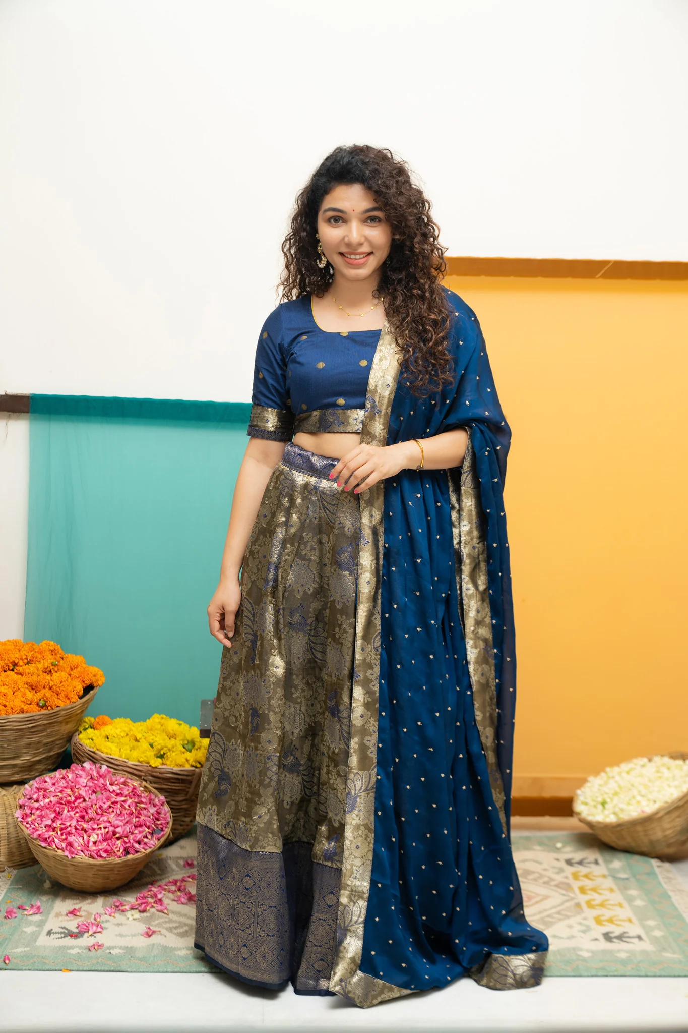 Ishwarya Navy Crop top & Skirt - Image 3