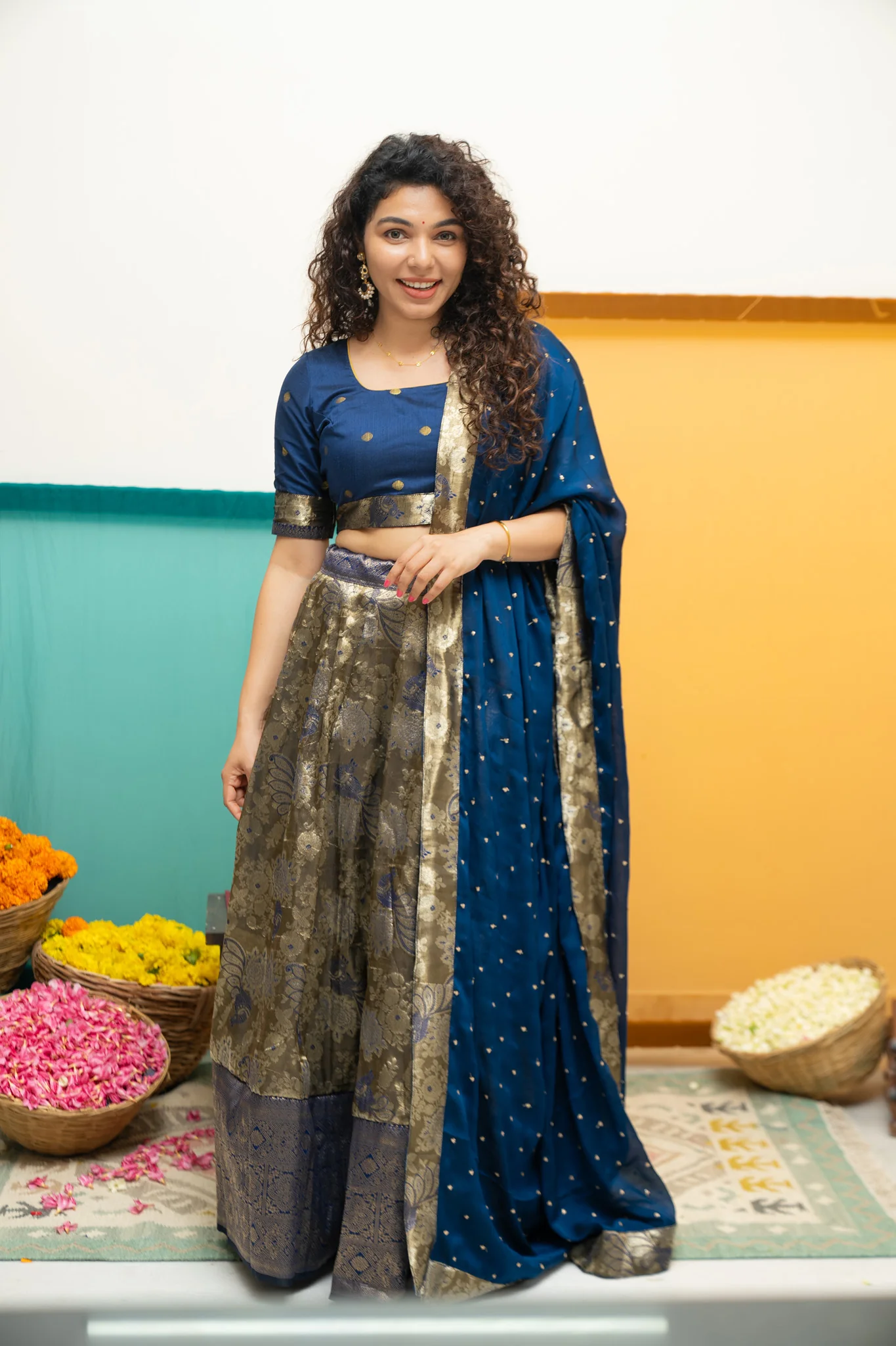 Ishwarya Navy Crop top & Skirt - Image 5