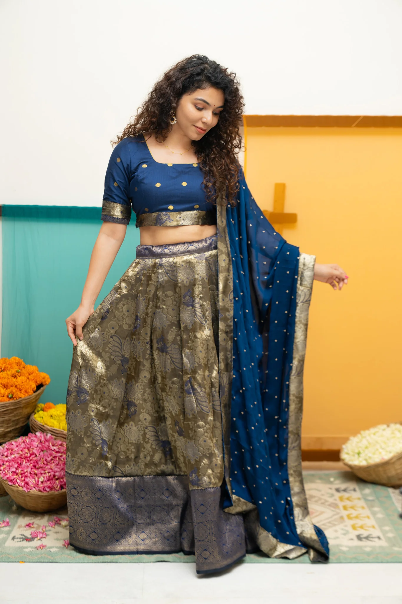 Ishwarya Navy Crop top & Skirt - Image 8