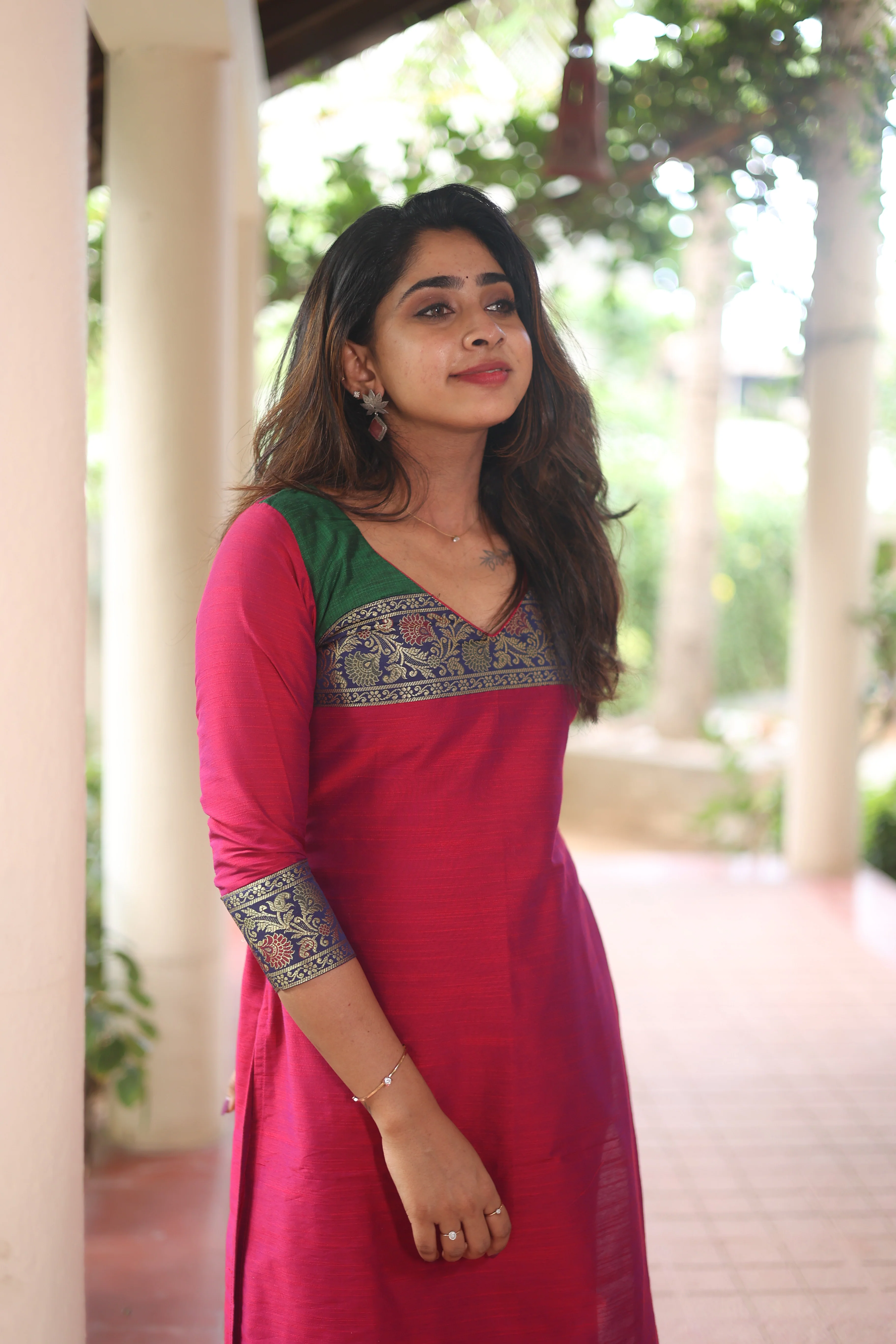 Iva Magenta Kurta Set (Set of 2) - Image 10