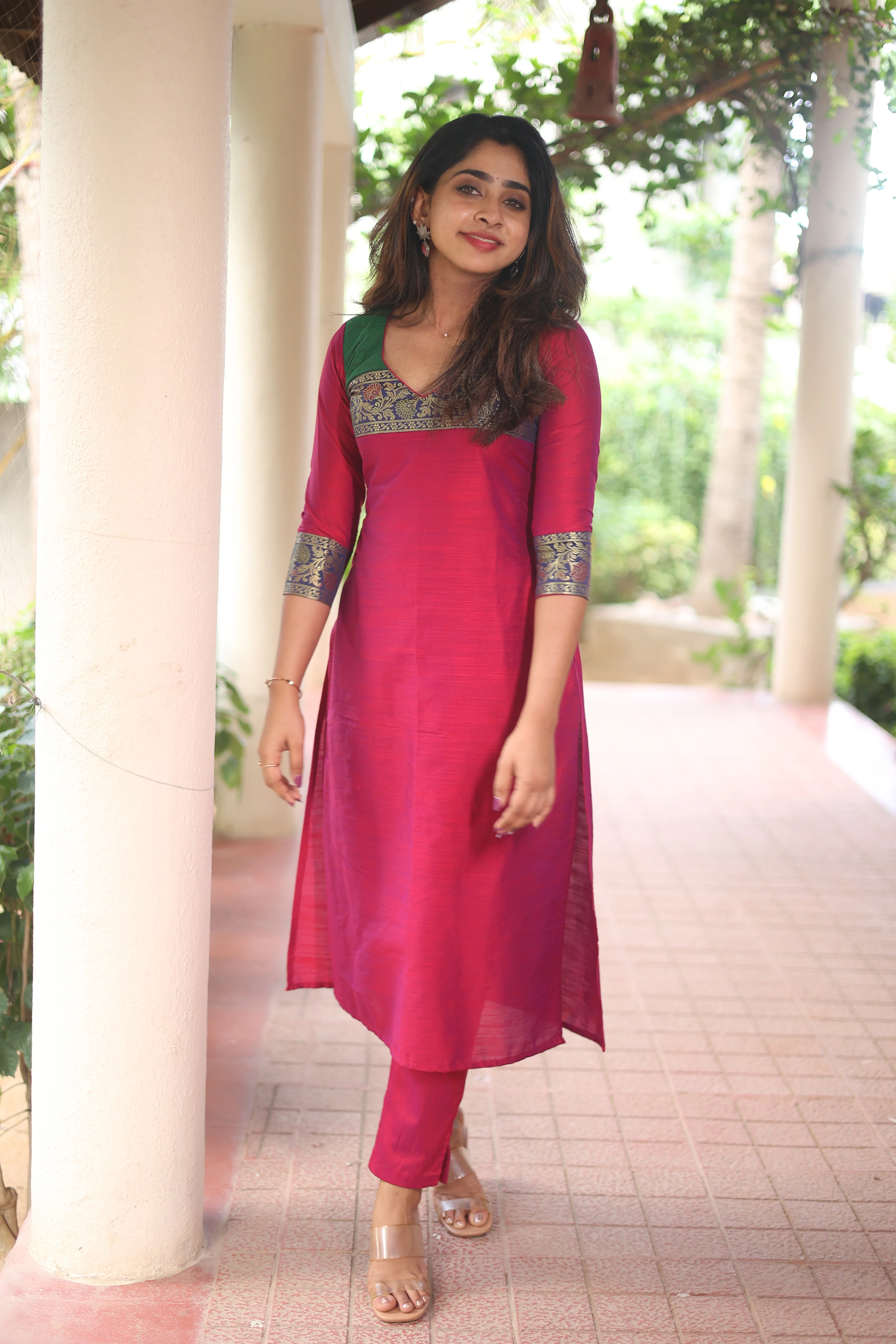 Iva Magenta Kurta Set (Set of 2) - Image 9