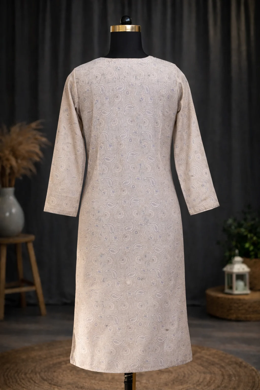 Jahnvi Light Grey Kurti Set - Image 3