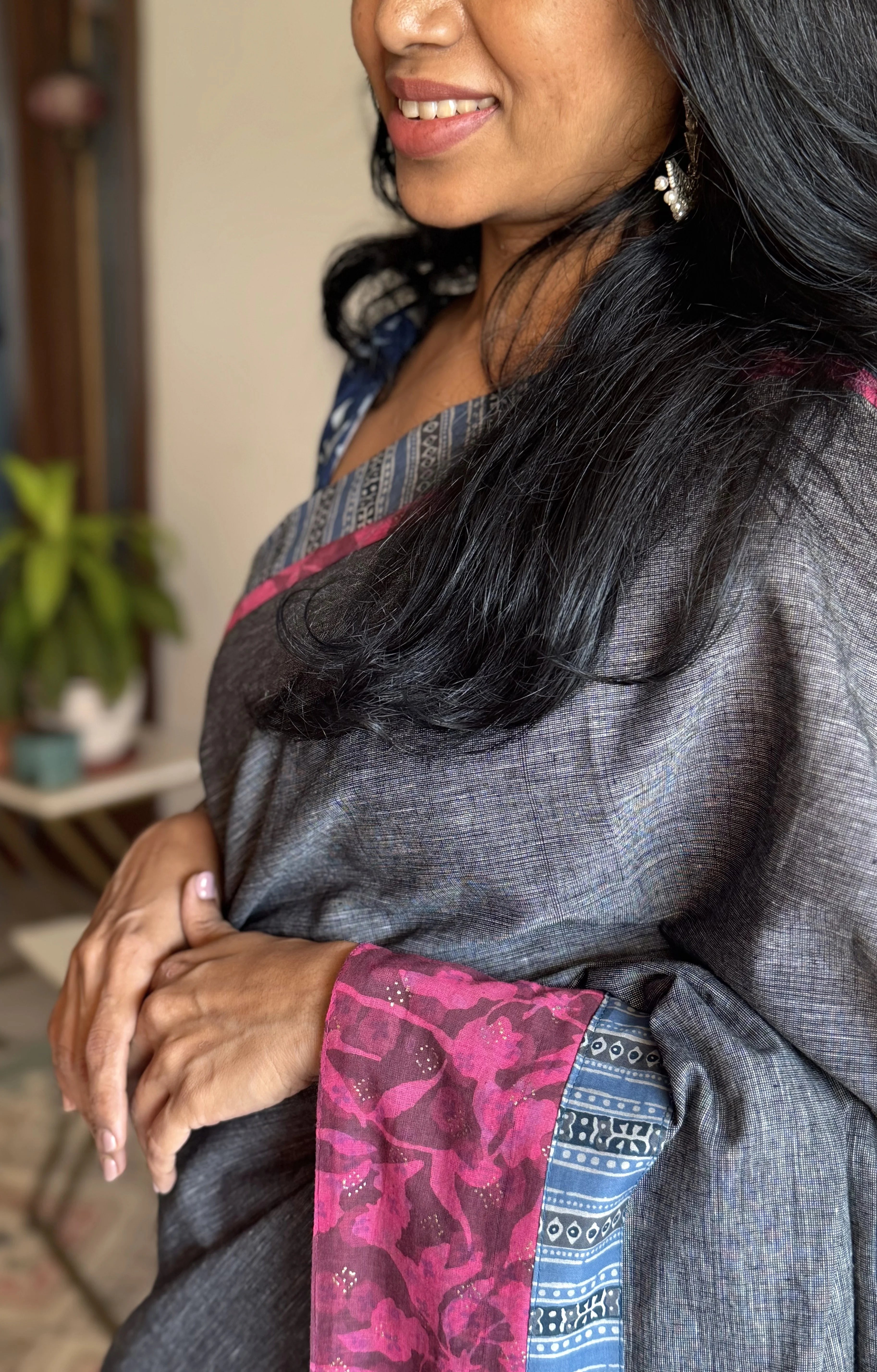 Leela - Grey with Magenta - Image 2