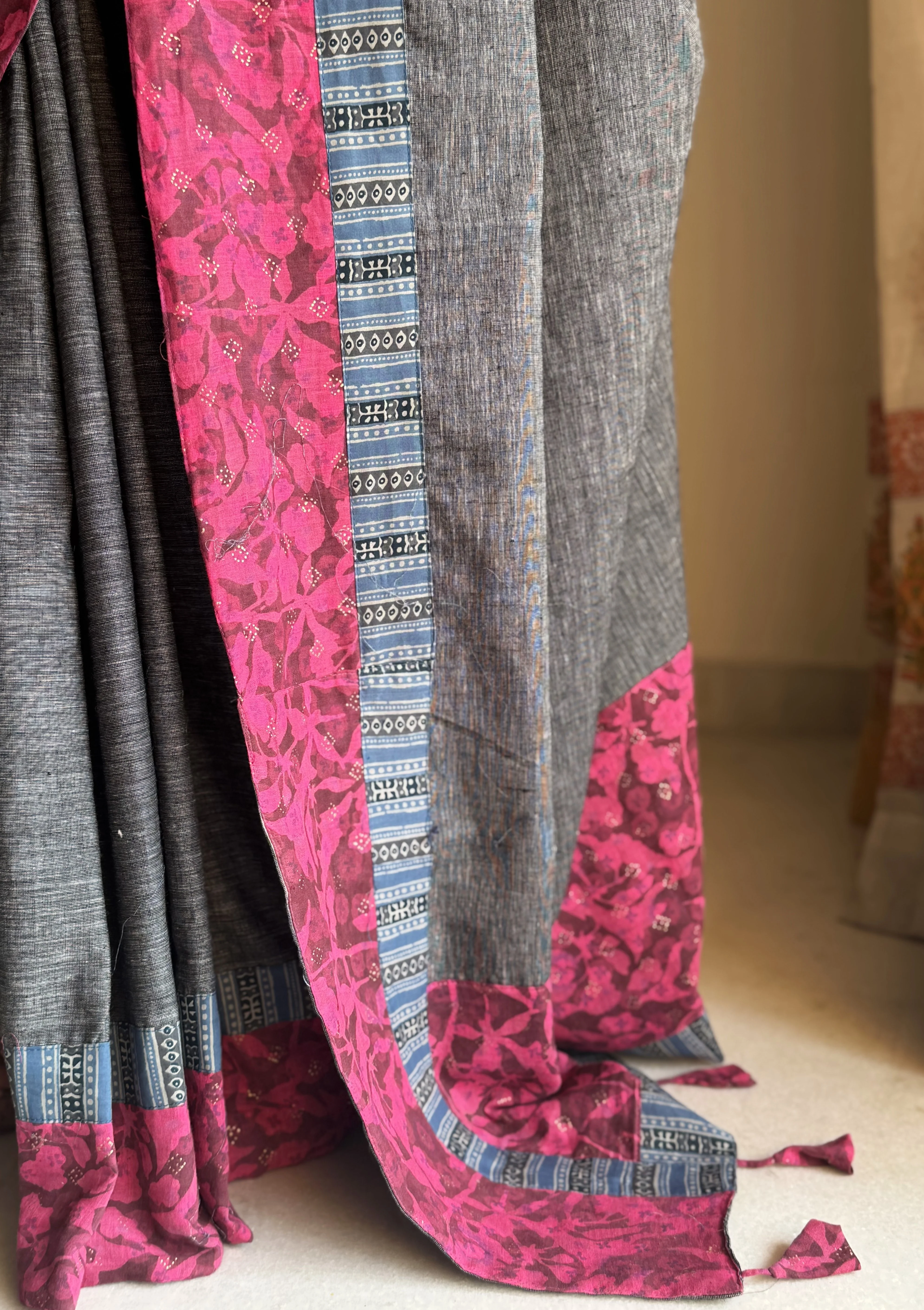 Leela - Grey with Magenta - Image 8