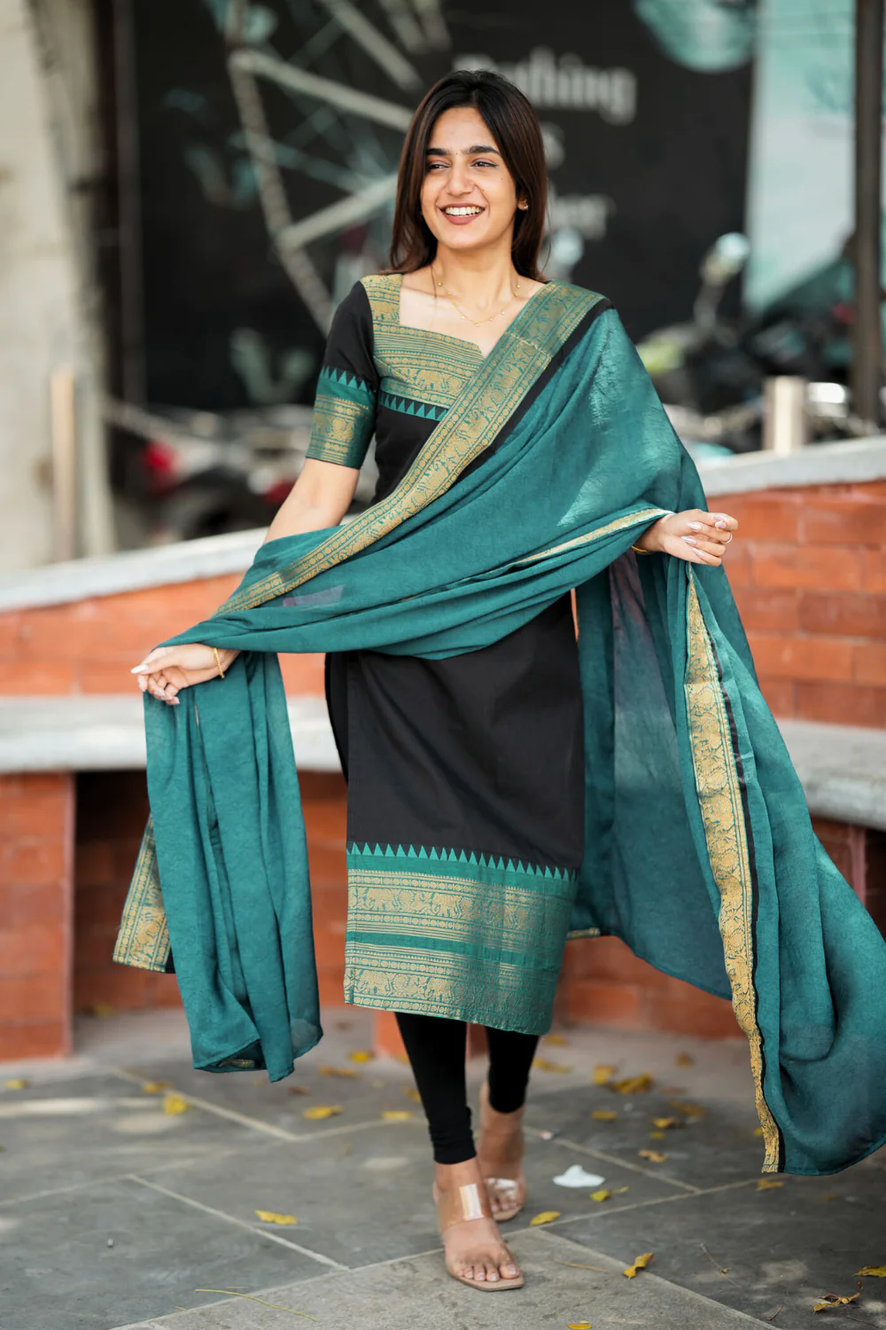 Maanvi Black Kurti Set (Set of 2 ) - Image 3