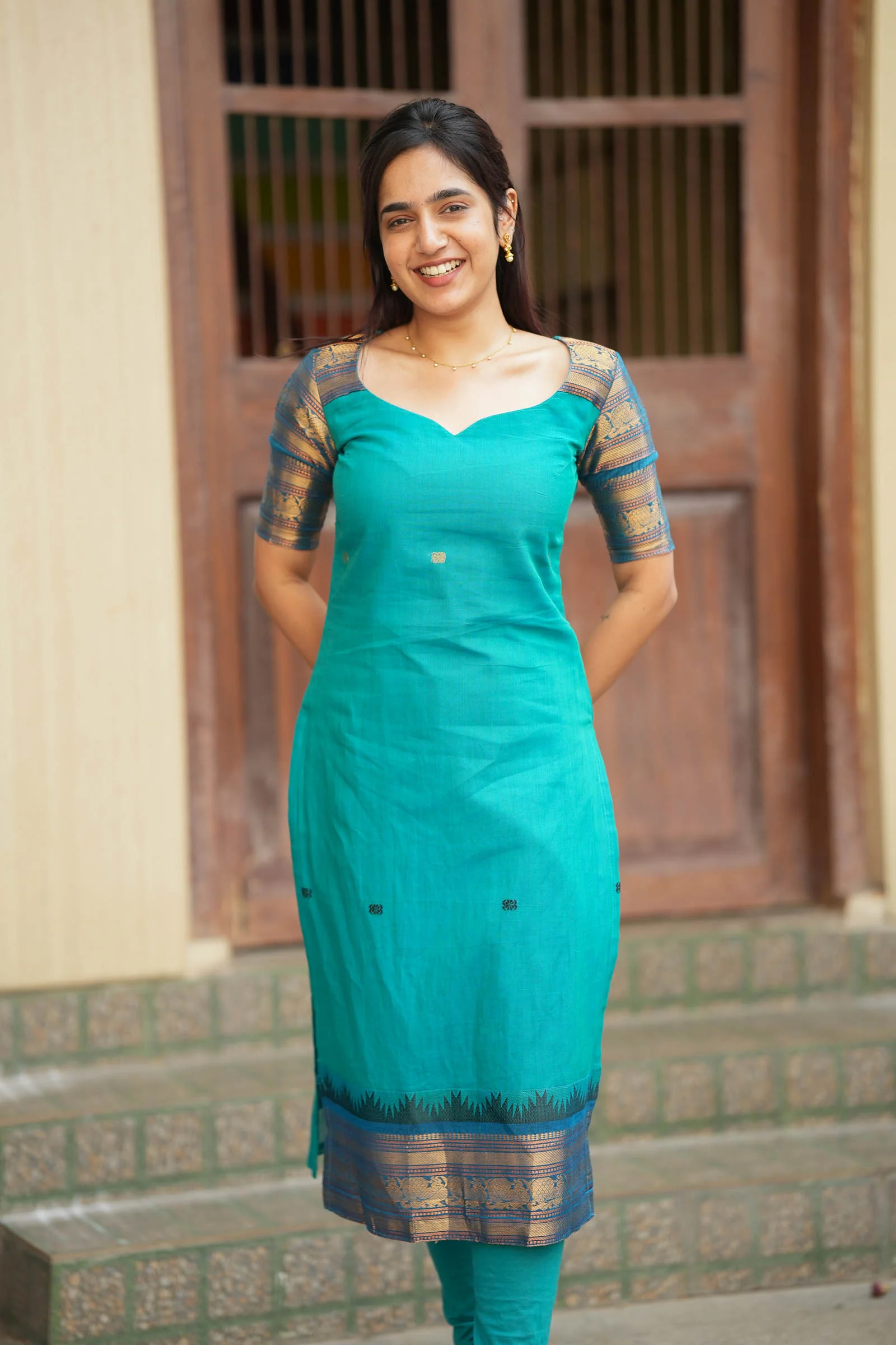 Madhuri Blue Kurti Set (Set of 2) - Image 4