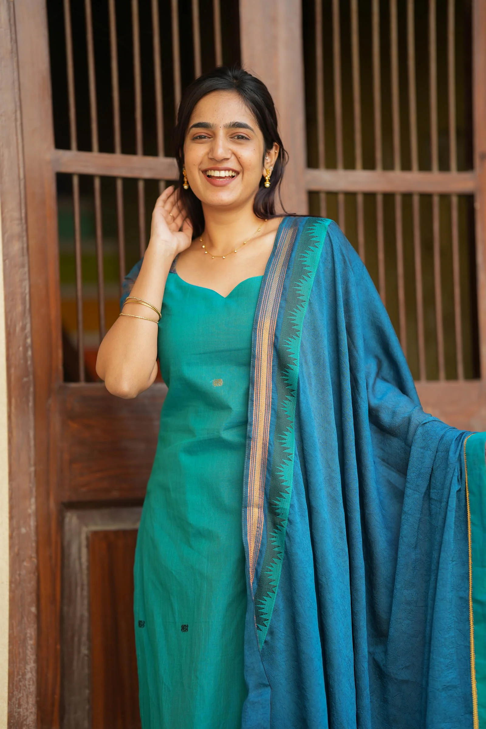 Madhuri Blue Kurti Set (Set of 2) - Image 6