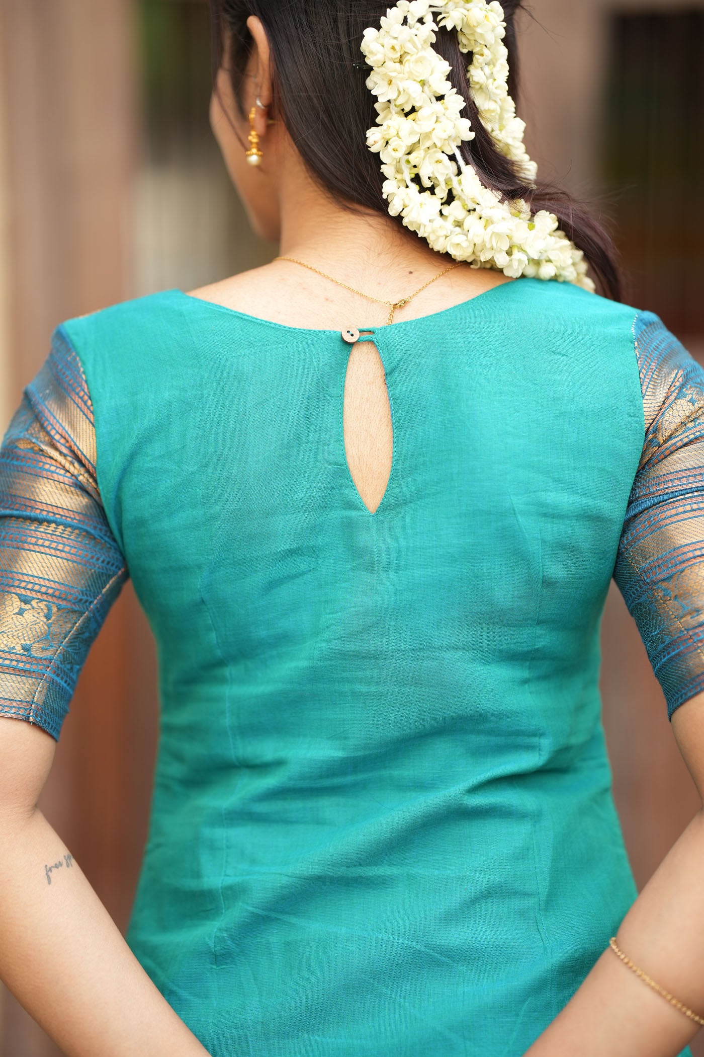 Madhuri Blue Kurti Set (Set of 2) - Image 8