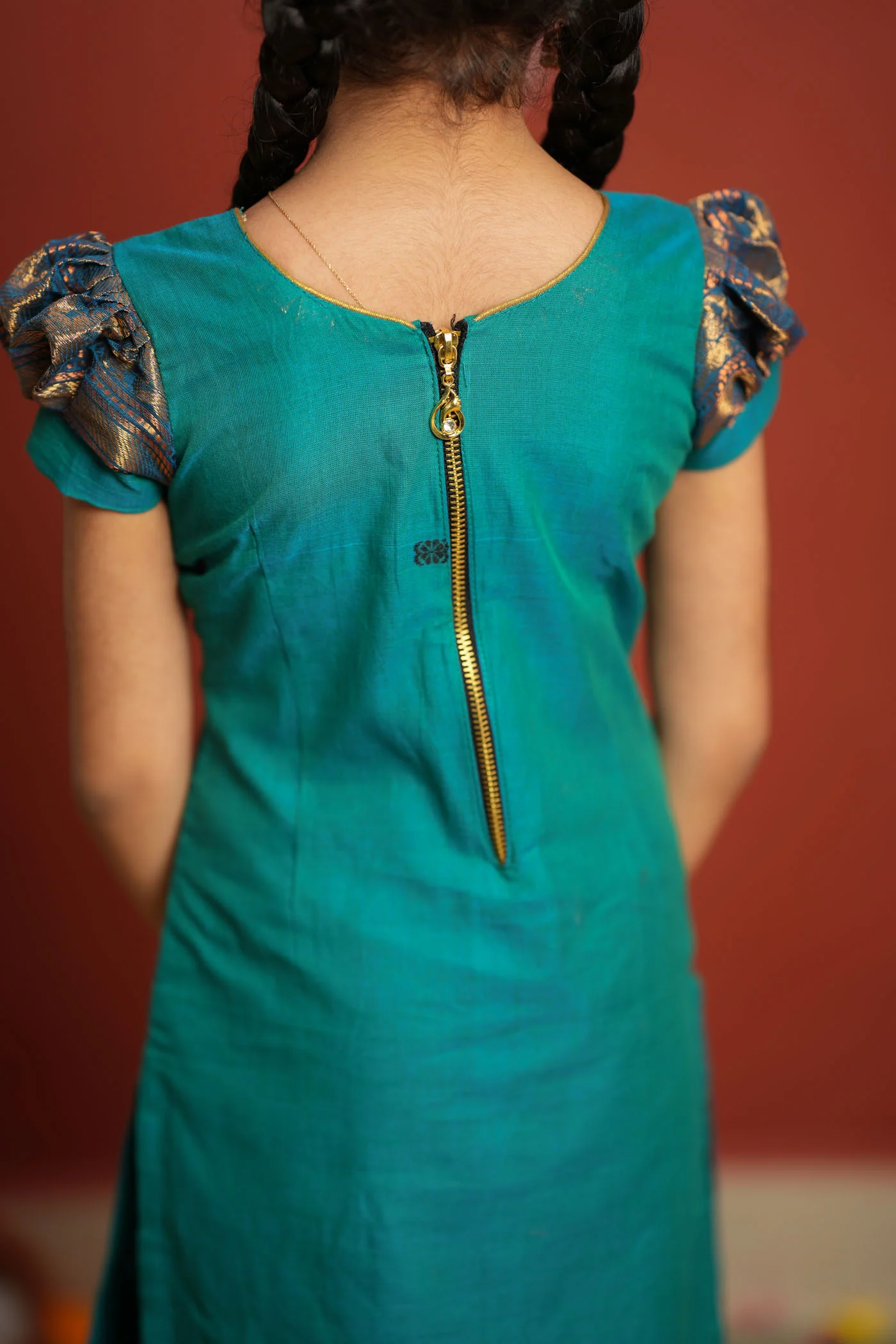 Madhuri Blue Kurti set Mini (Set of 2) - Image 9