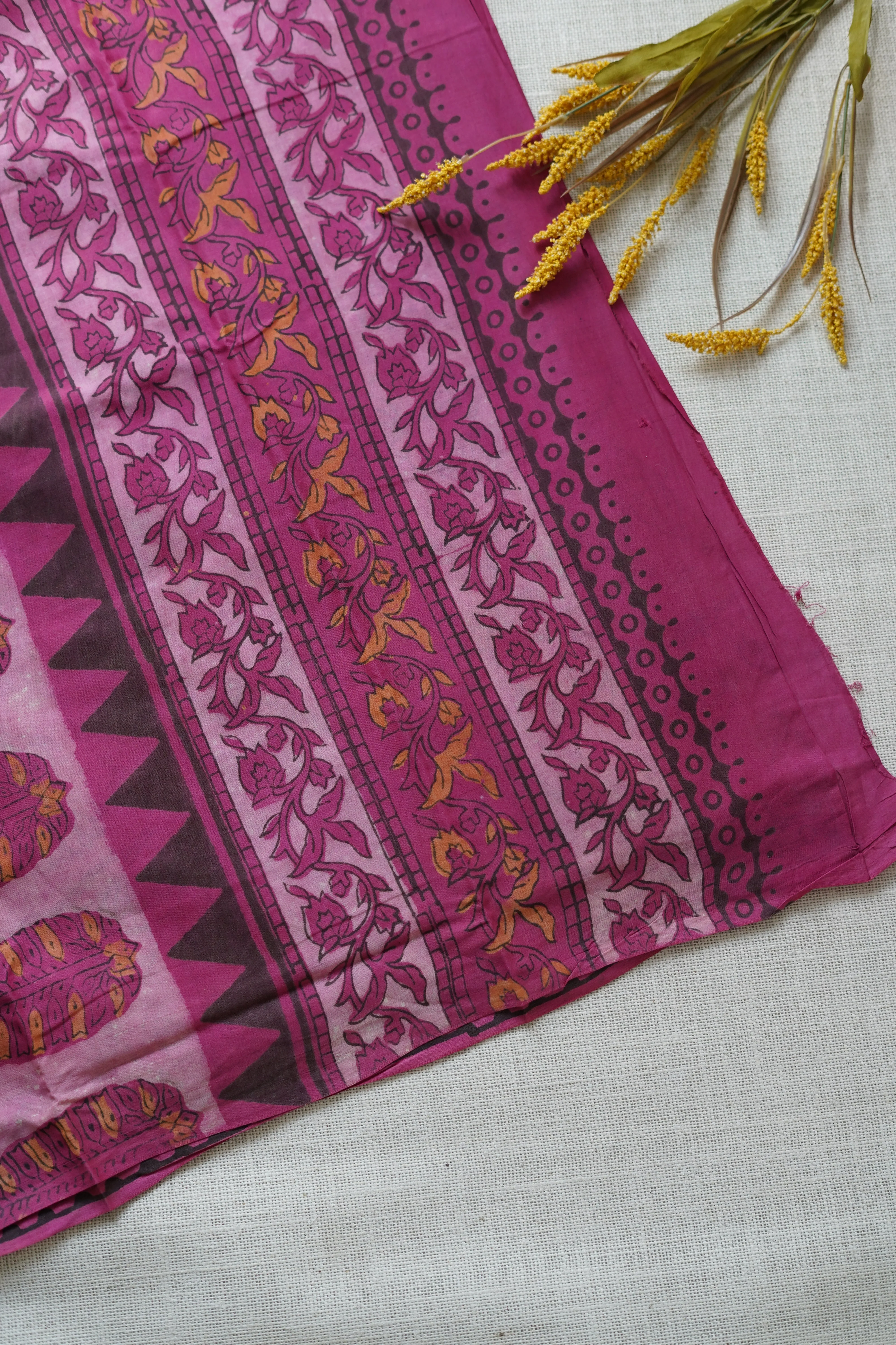 Magenta Floral Print Handloom Chettinad Cotton Saree - Image 3
