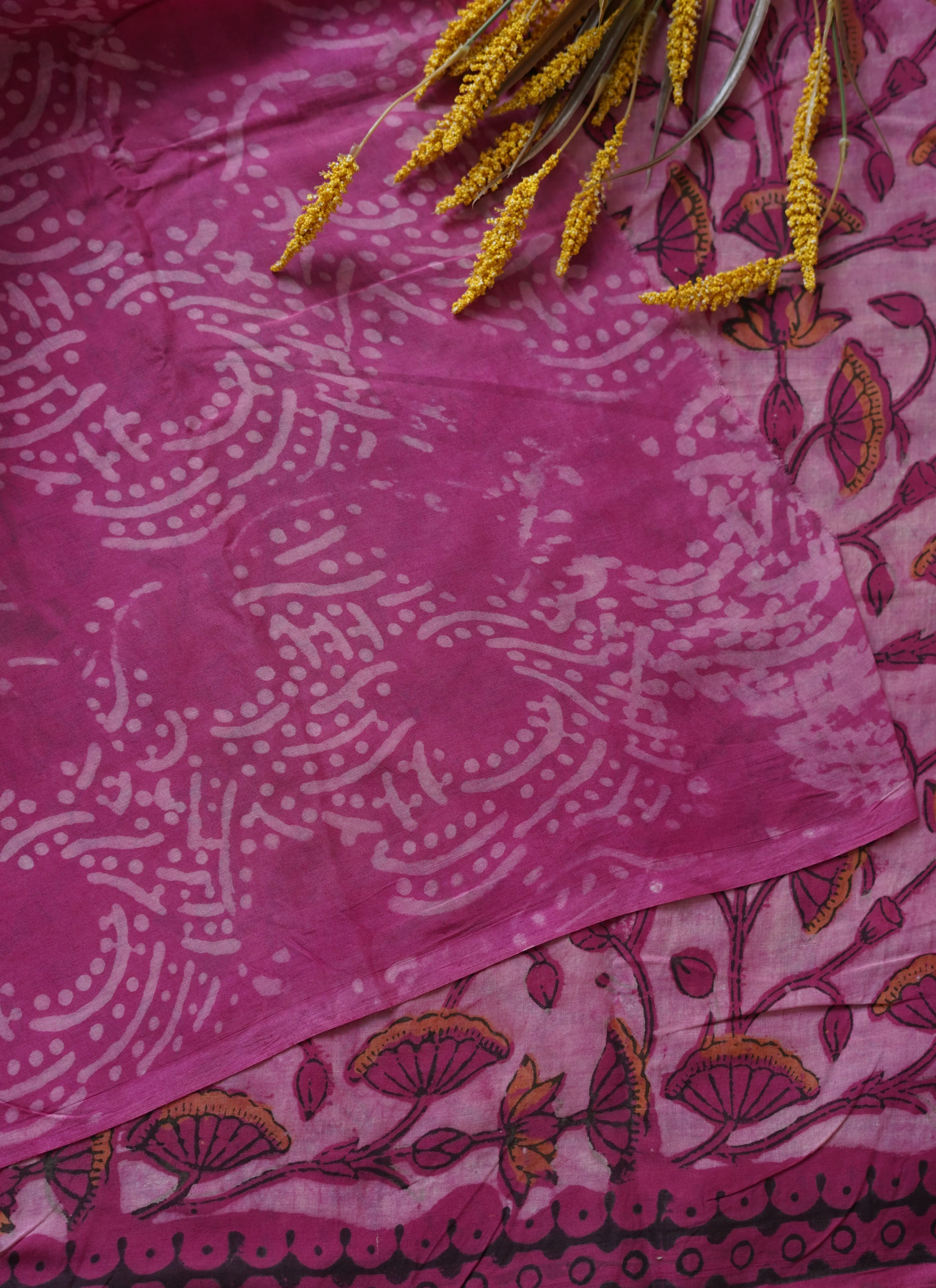 Magenta Floral Print Handloom Chettinad Cotton Saree - Image 4