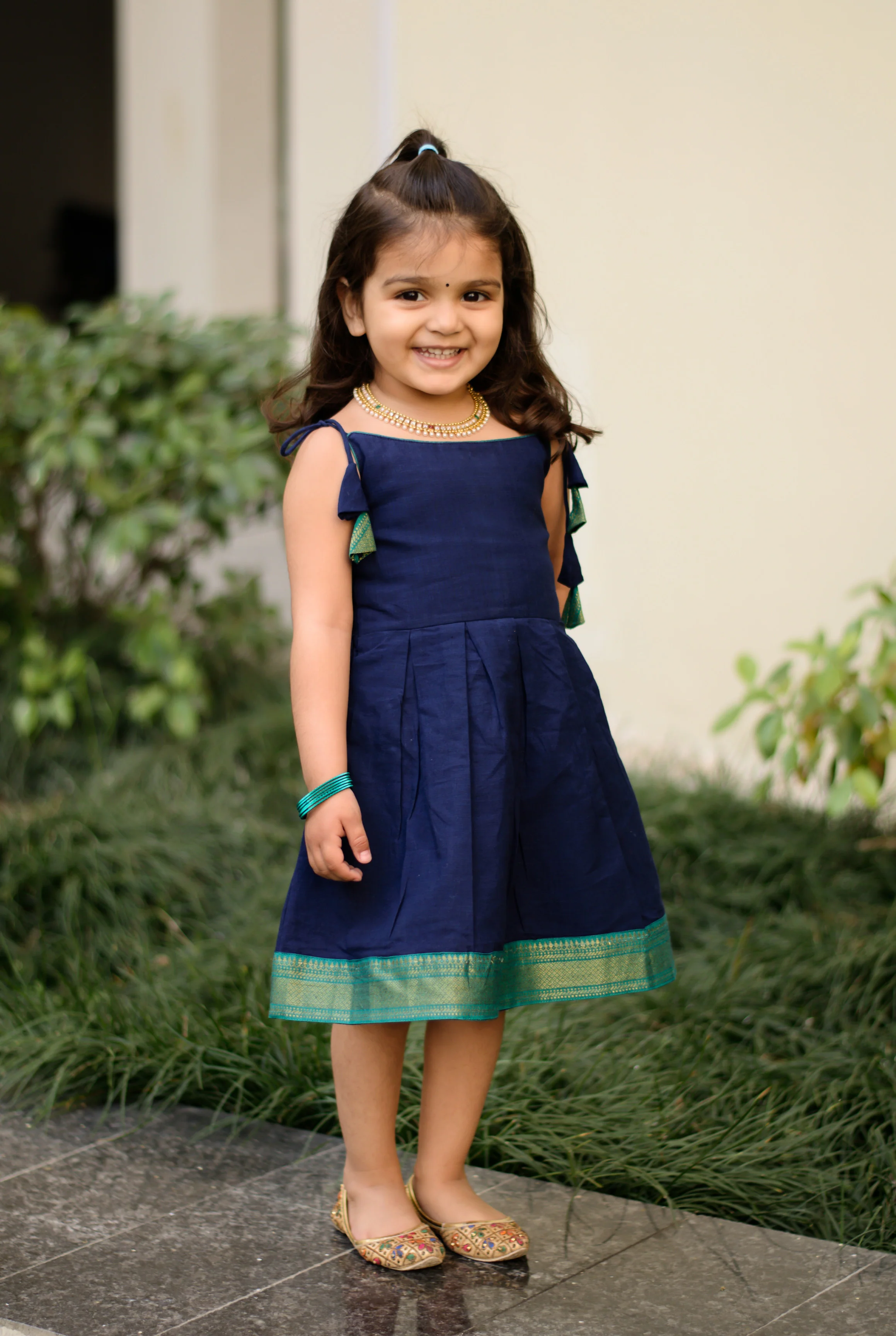 Manjari Blue mini - Image 3