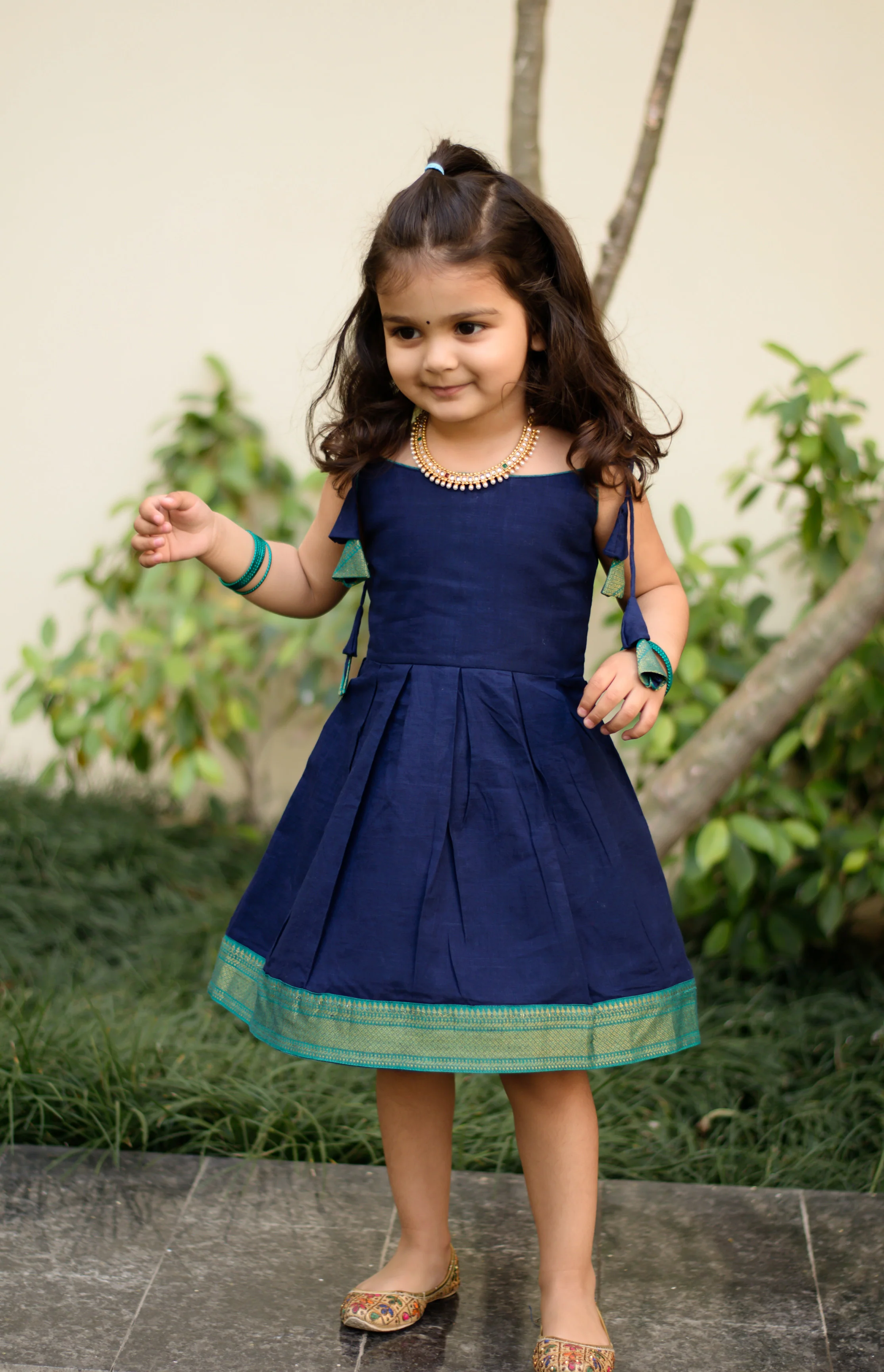 Manjari Blue mini - Image 4