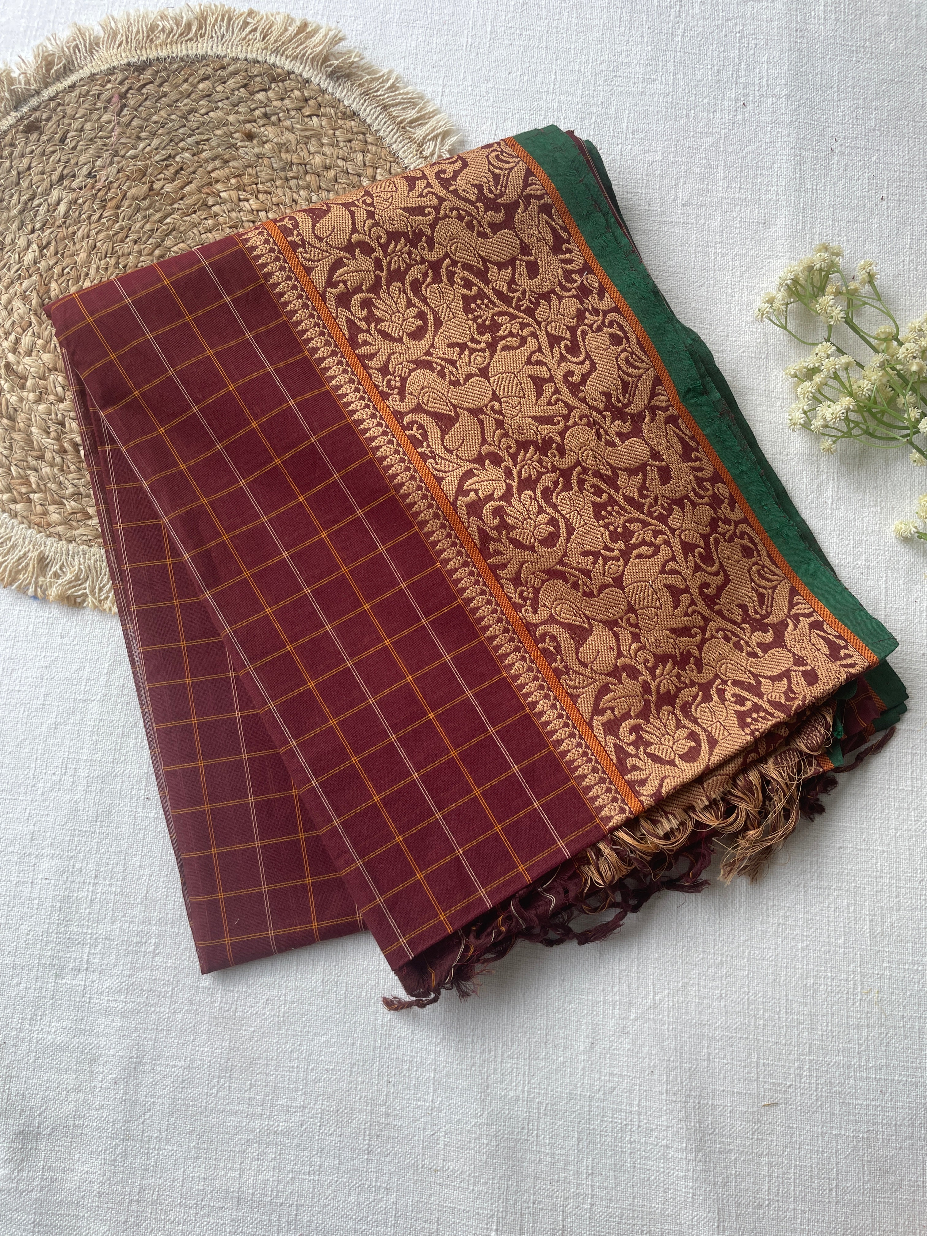 Maroon & Green Handloom Cotton Saree - Image 3