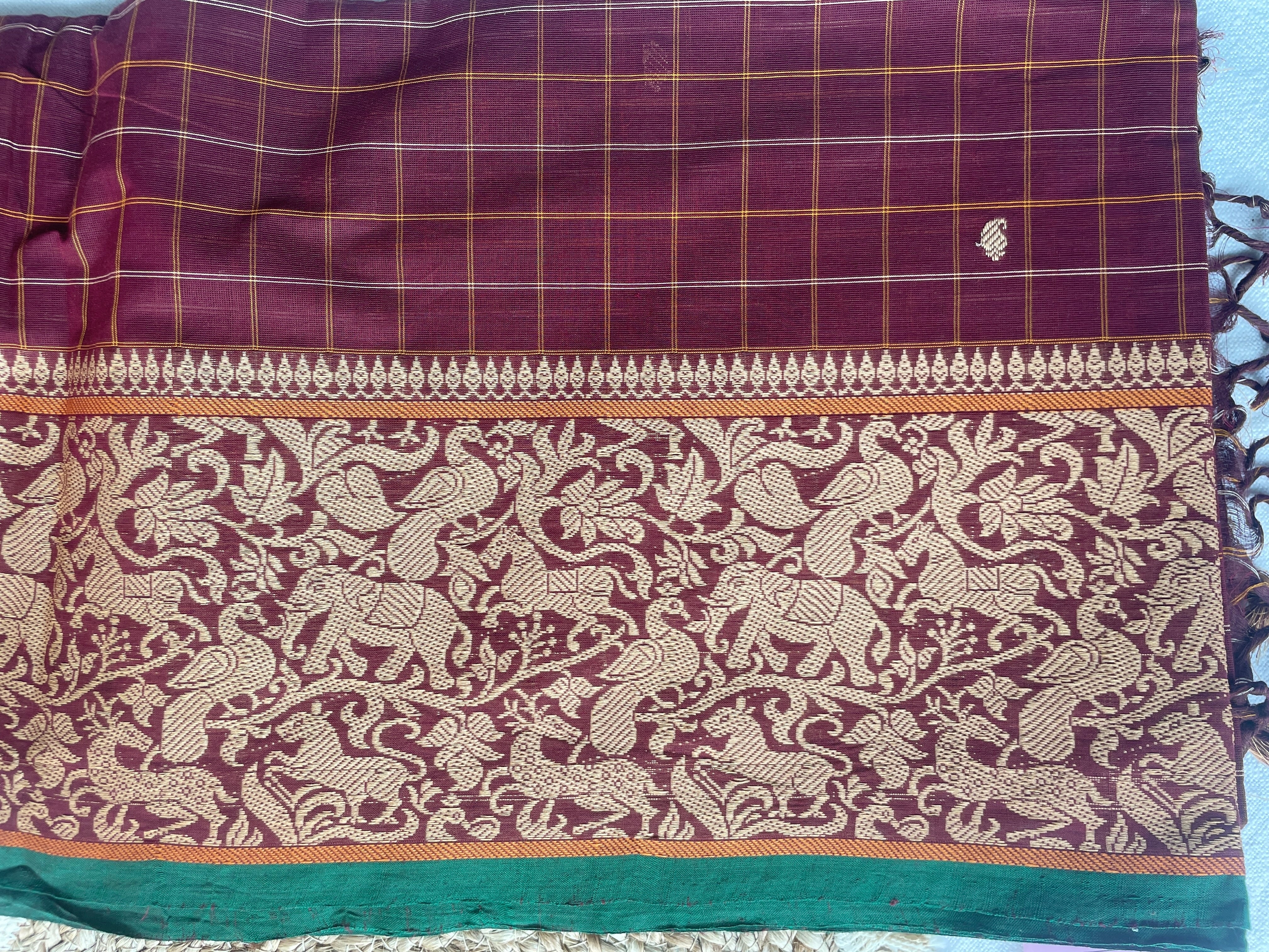 Maroon & Green Handloom Cotton Saree - Image 5